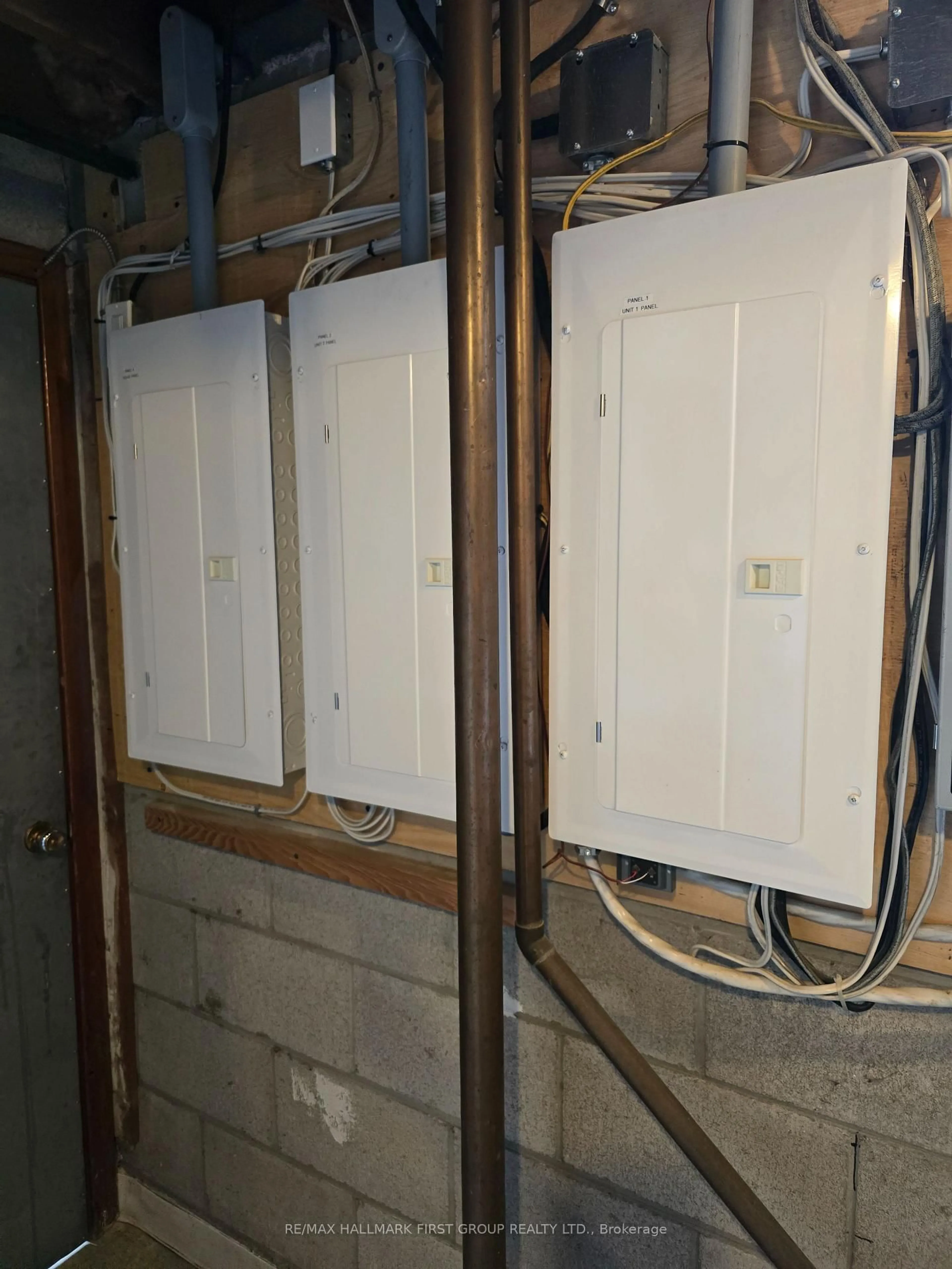 A pic of a room for 730 Chemong Rd, Peterborough Ontario K9H 5Y9