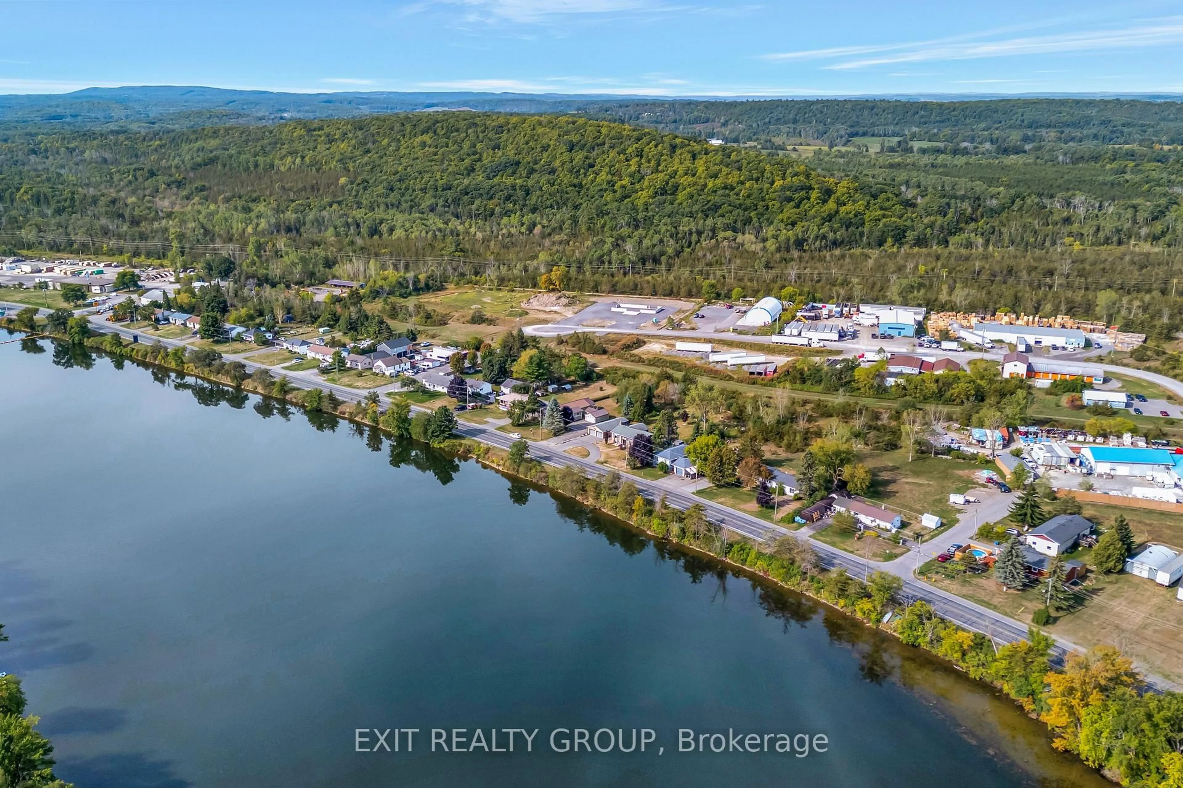 A pic from outside/outdoor area/front of a property/back of a property/a pic from drone, water/lake/river/ocean view for 256 South Trent St, Hastings Ontario K0K 2C0