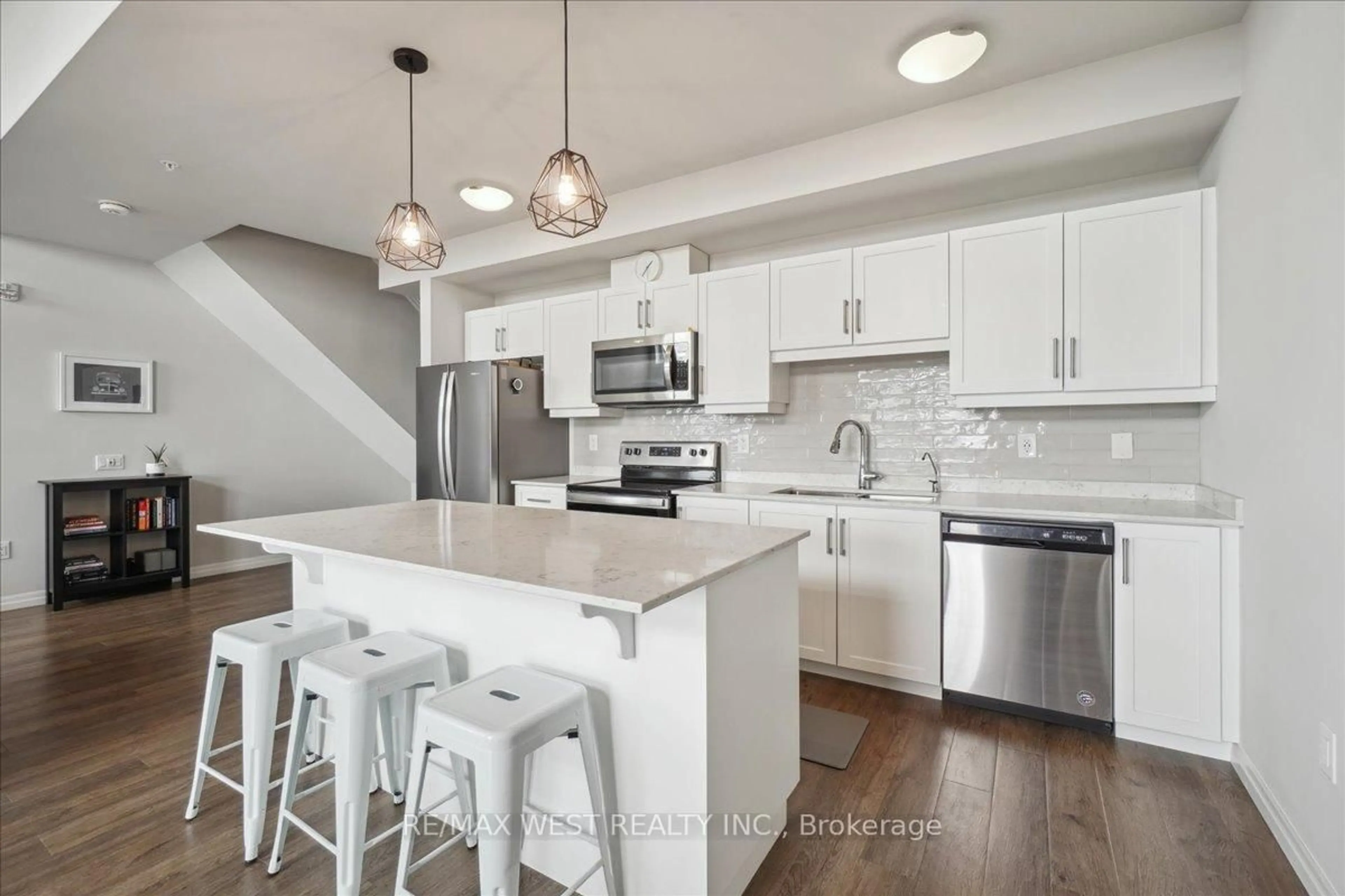 Open concept kitchen, unknown for 35 Kingsbury Sq #413, Guelph Ontario N1L 0J4