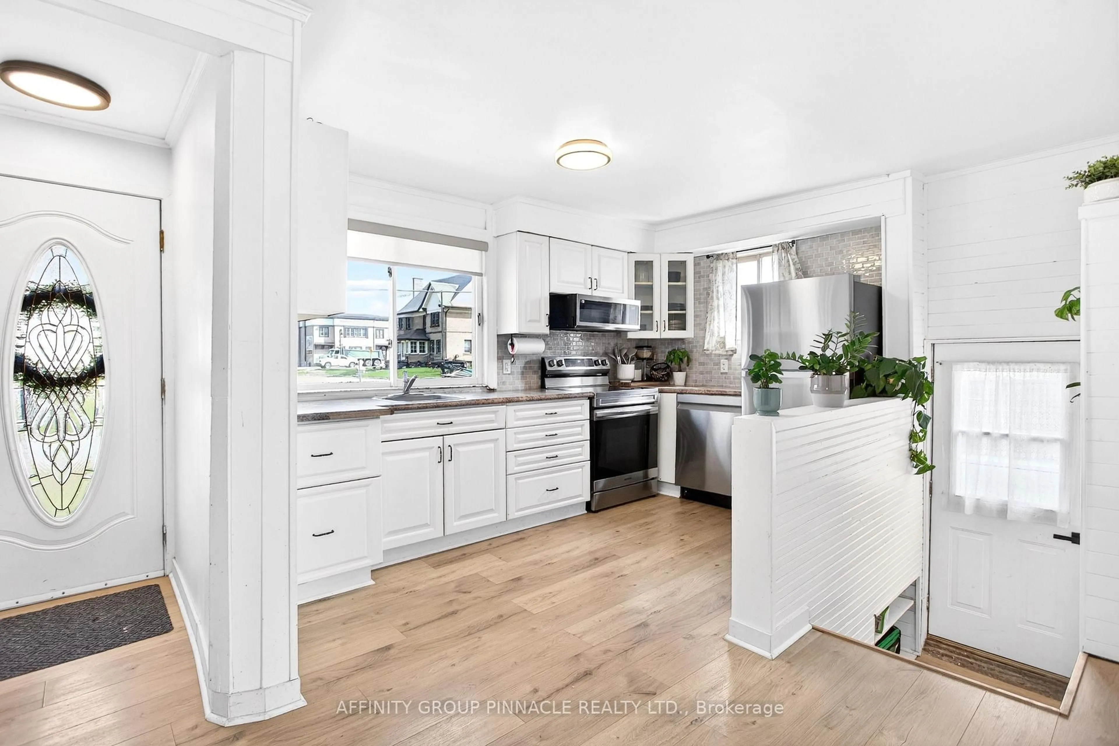 Open concept kitchen, unknown for 8 Mary St, Kawartha Lakes Ontario K0L 2W0