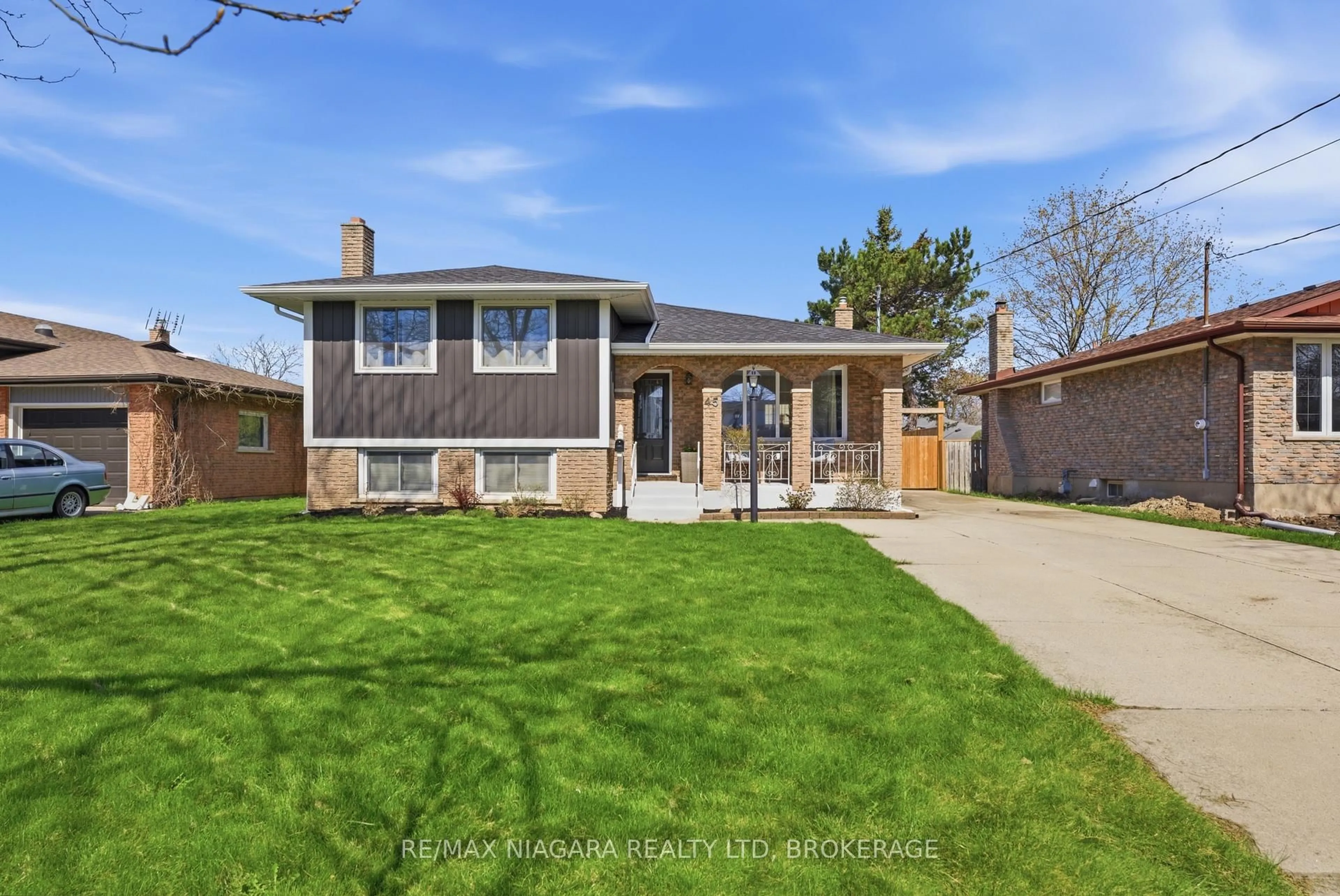 Home with brick exterior material, street for 45 Meredith Dr, St. Catharines Ontario L2M 6R5