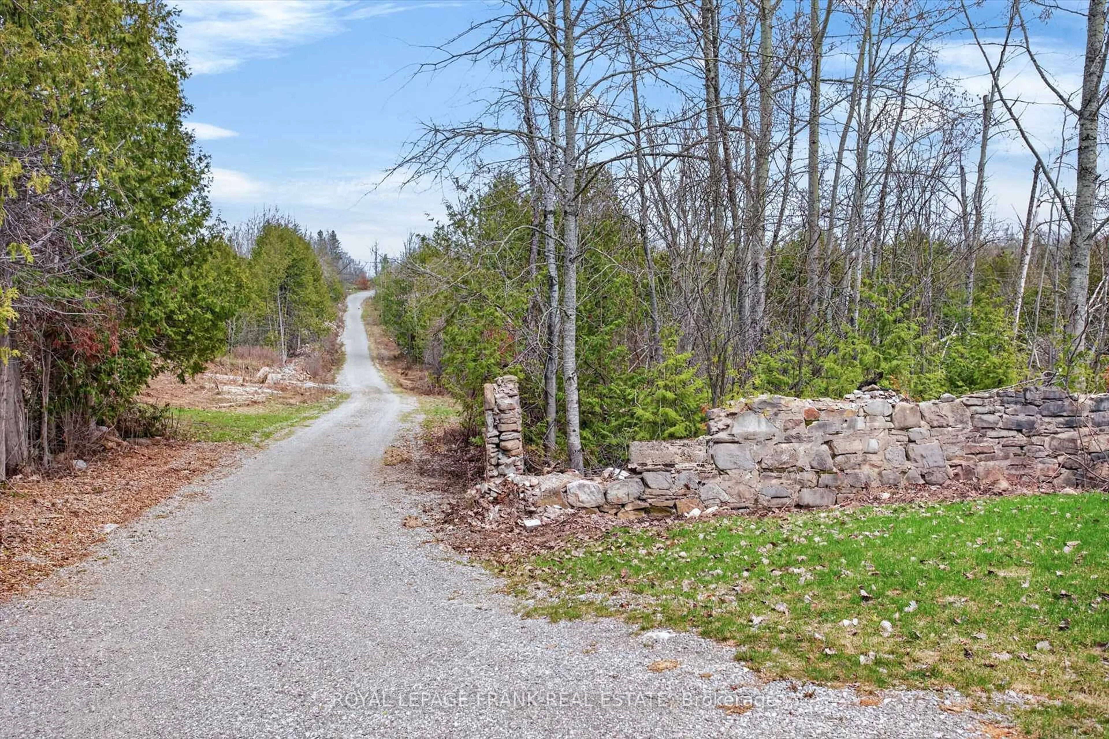 Unknown for 165 County Rd 507, Trent Lakes Ontario K0L 1J0