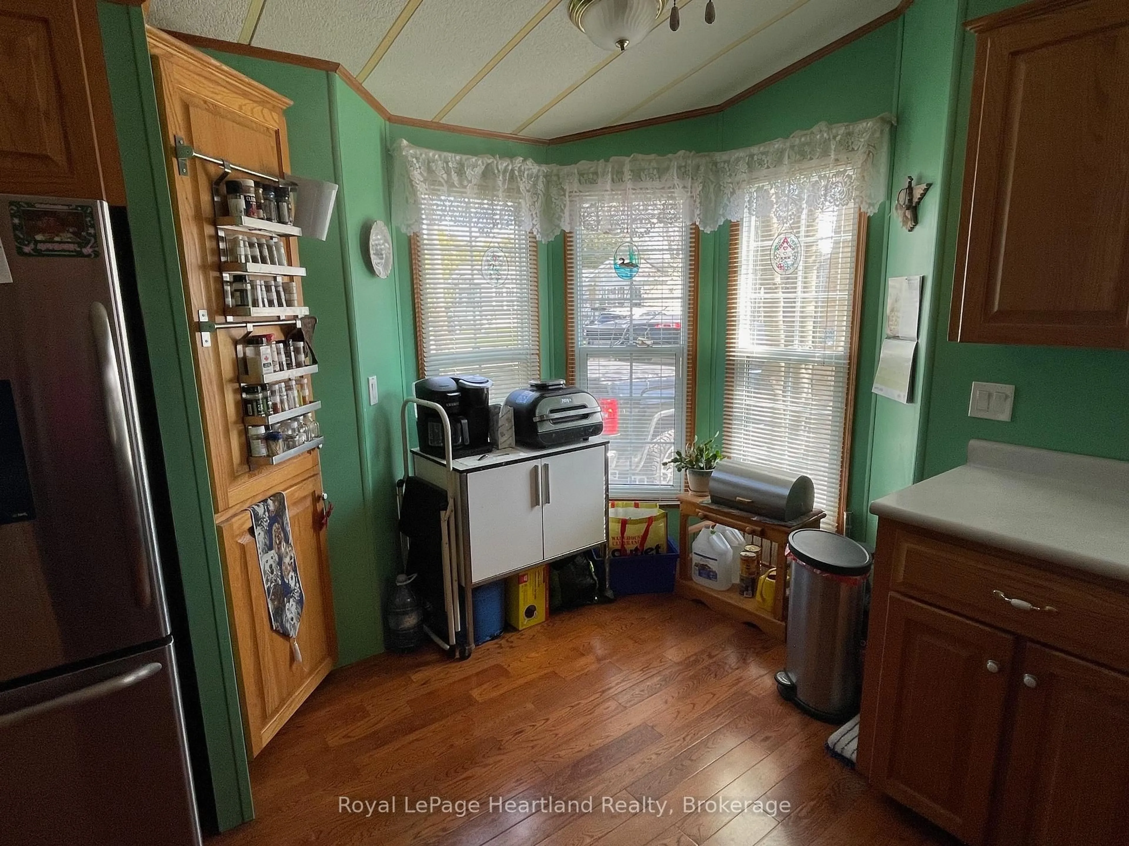 A pic of a room for 11 - 77719 Bluewater Highway, Bluewater Ontario N0M 1G0