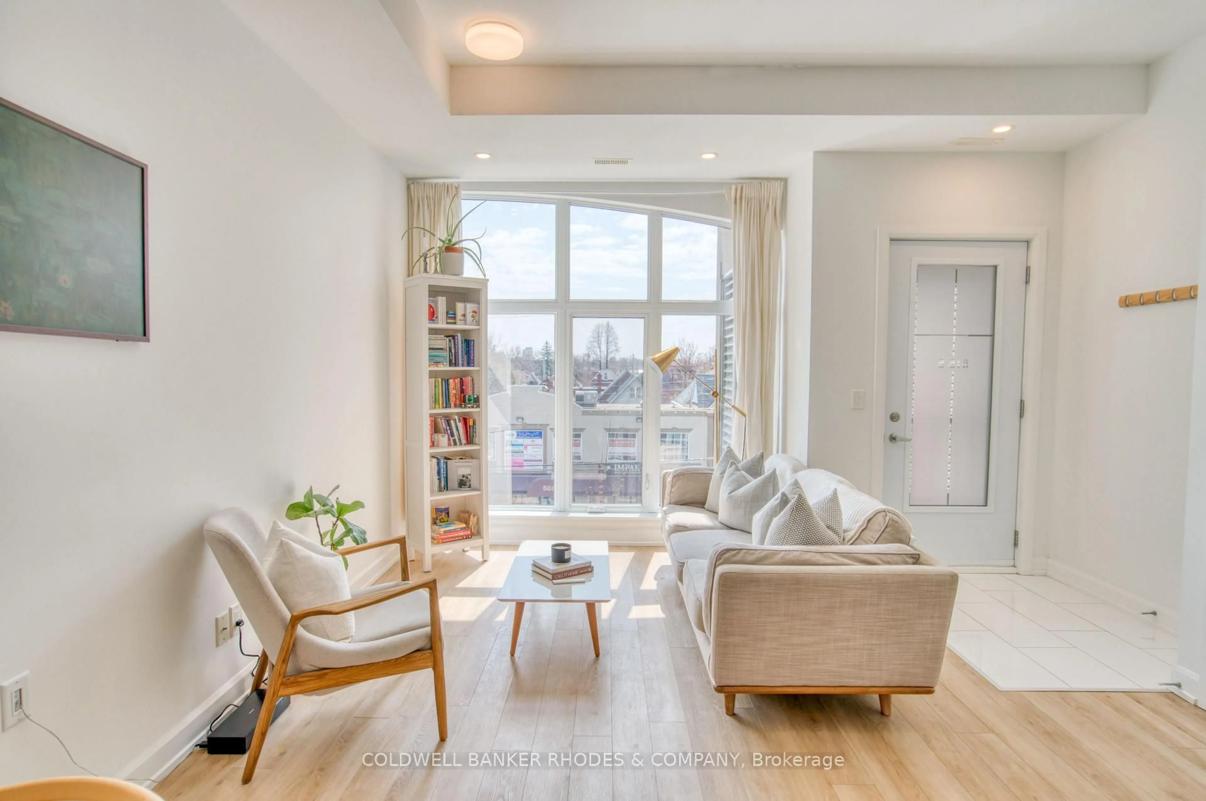 Living room with furniture, unknown for 515 Gladstone Ave #5, Ottawa Ontario K1R 5N9