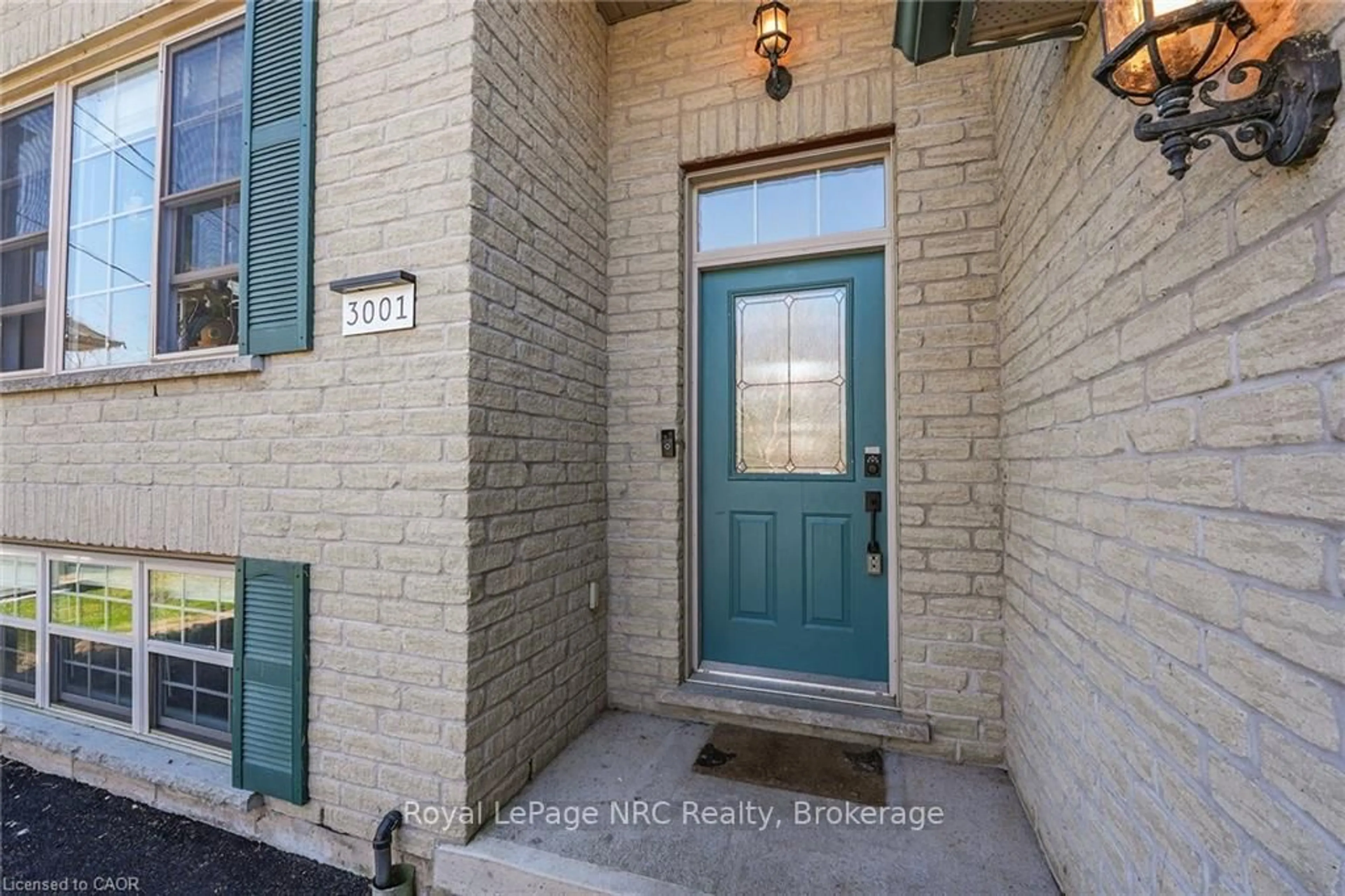 Indoor entryway for 3001 Young Ave, Fort Erie Ontario L0S 1N0