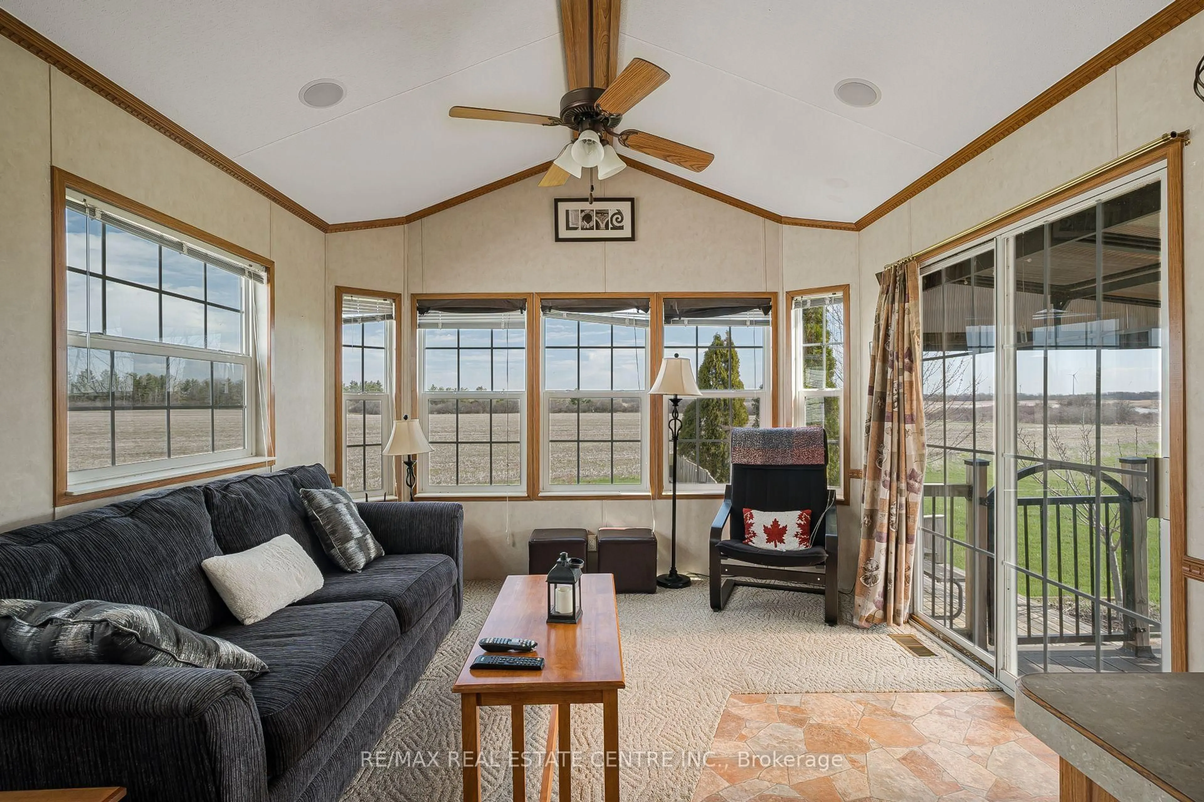 Living room with furniture, ceramic/tile floor for 659 PORT MAITLAND Rd #38L, Haldimand Ontario N1A 2W6