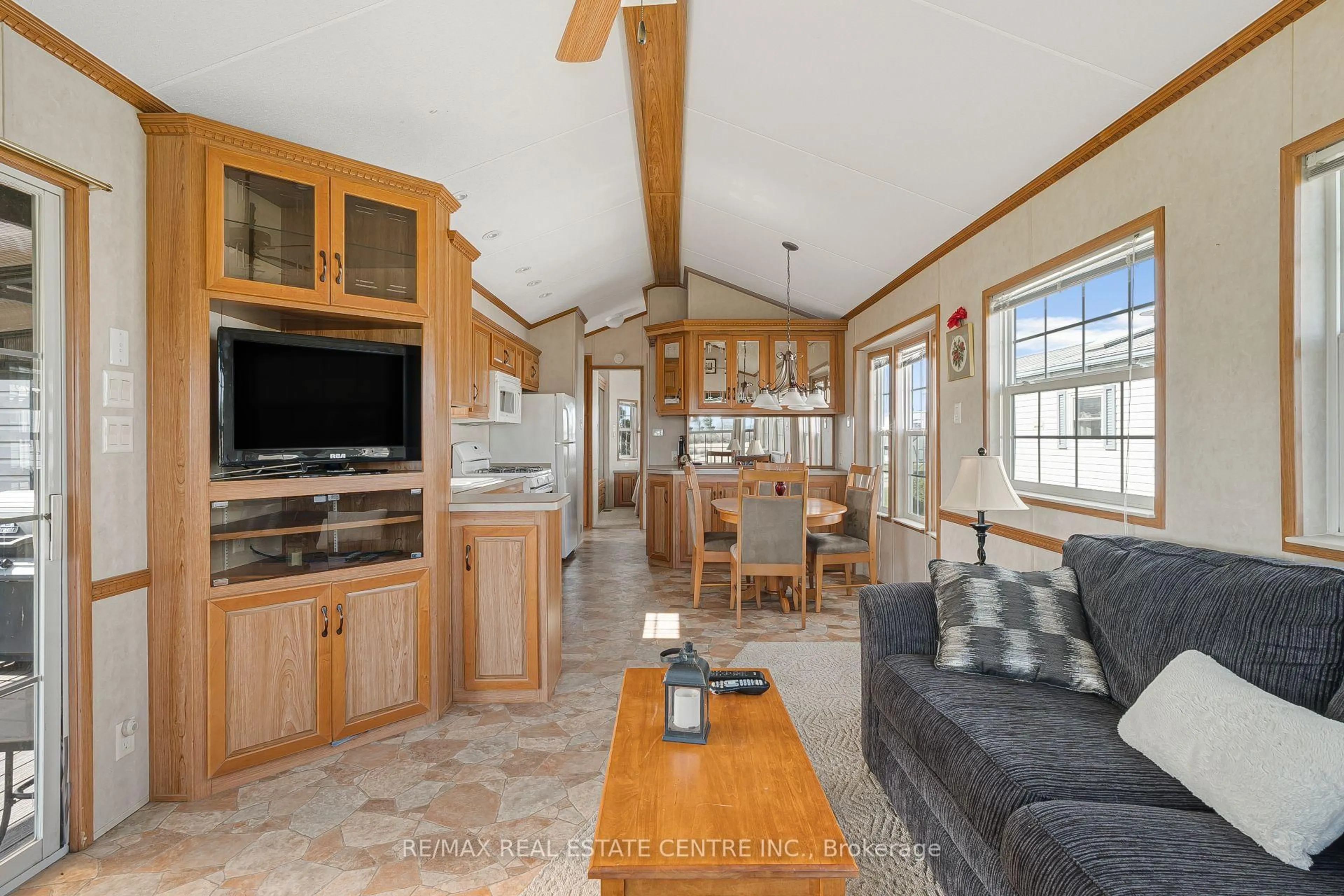 Open concept kitchen, unknown for 659 PORT MAITLAND Rd #38L, Haldimand Ontario N1A 2W6