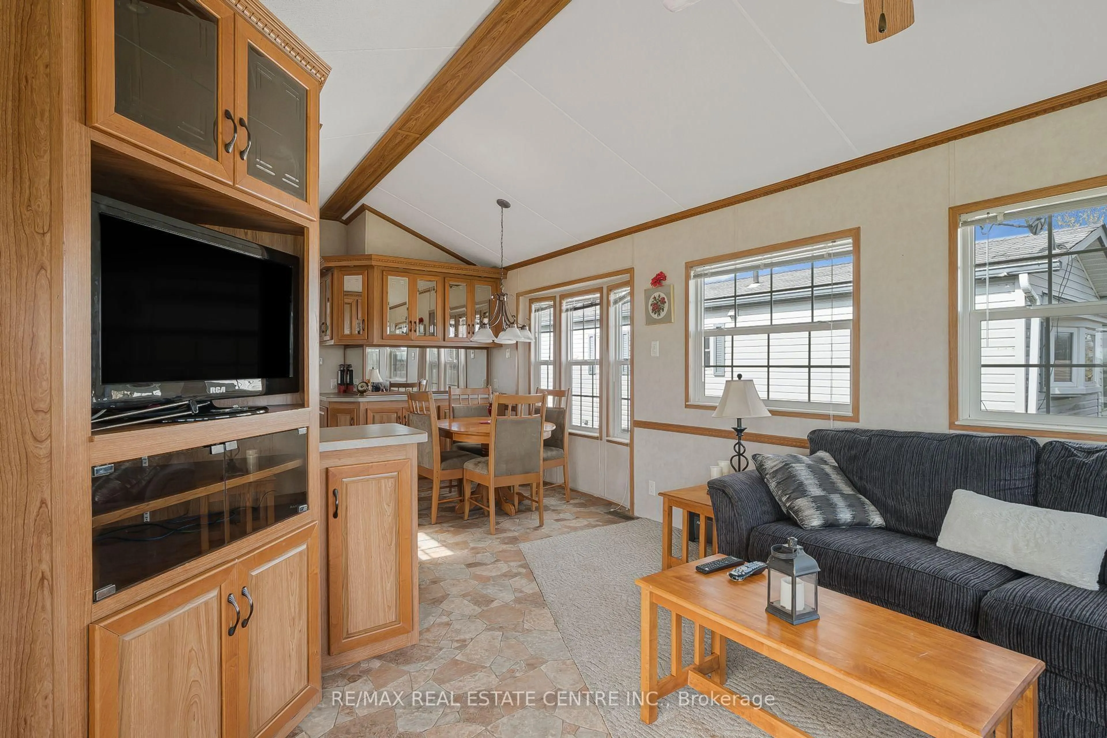 Open concept kitchen, unknown for 659 PORT MAITLAND Rd #38L, Haldimand Ontario N1A 2W6