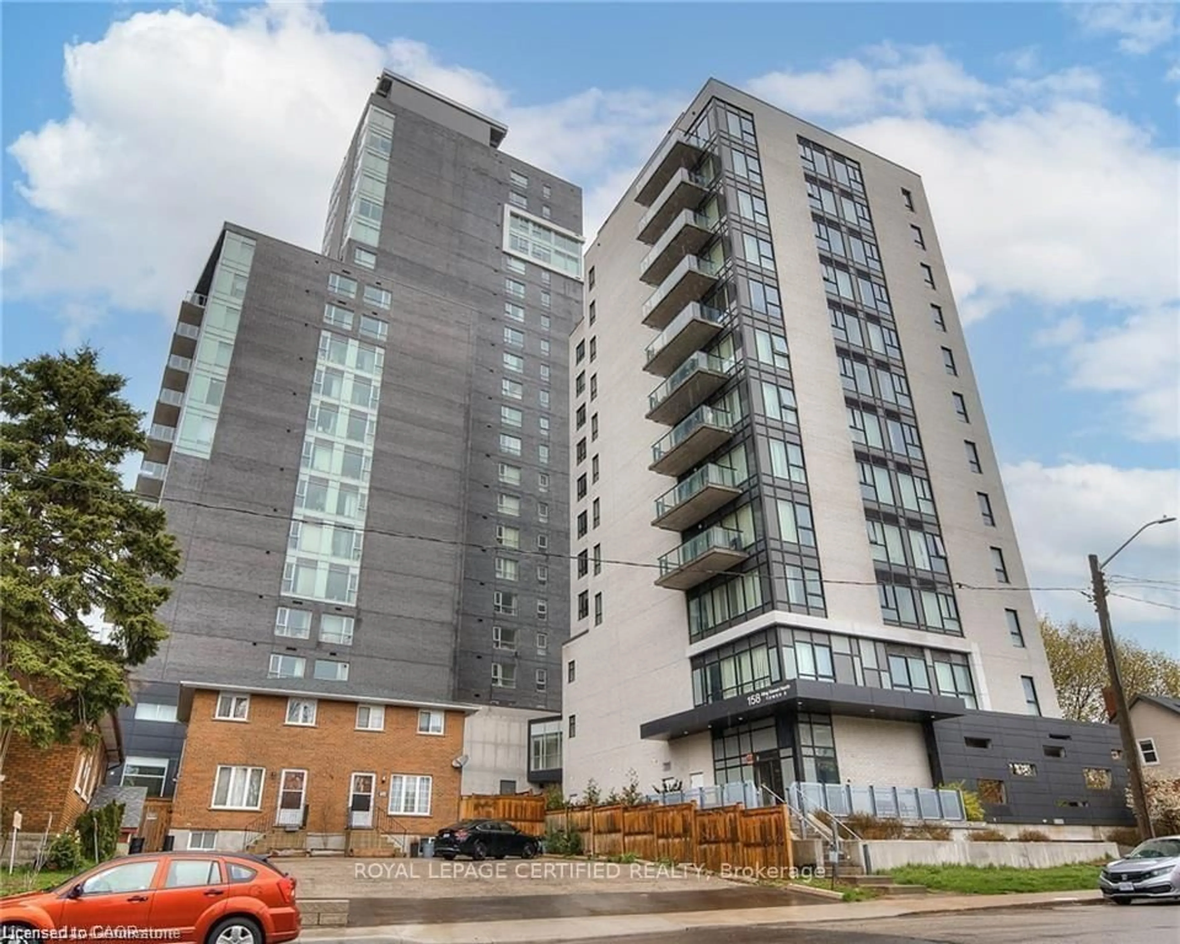 A pic from outside/outdoor area/front of a property/back of a property/a pic from drone, building for 160 KING St #901, Waterloo Ontario N2J 2Y2