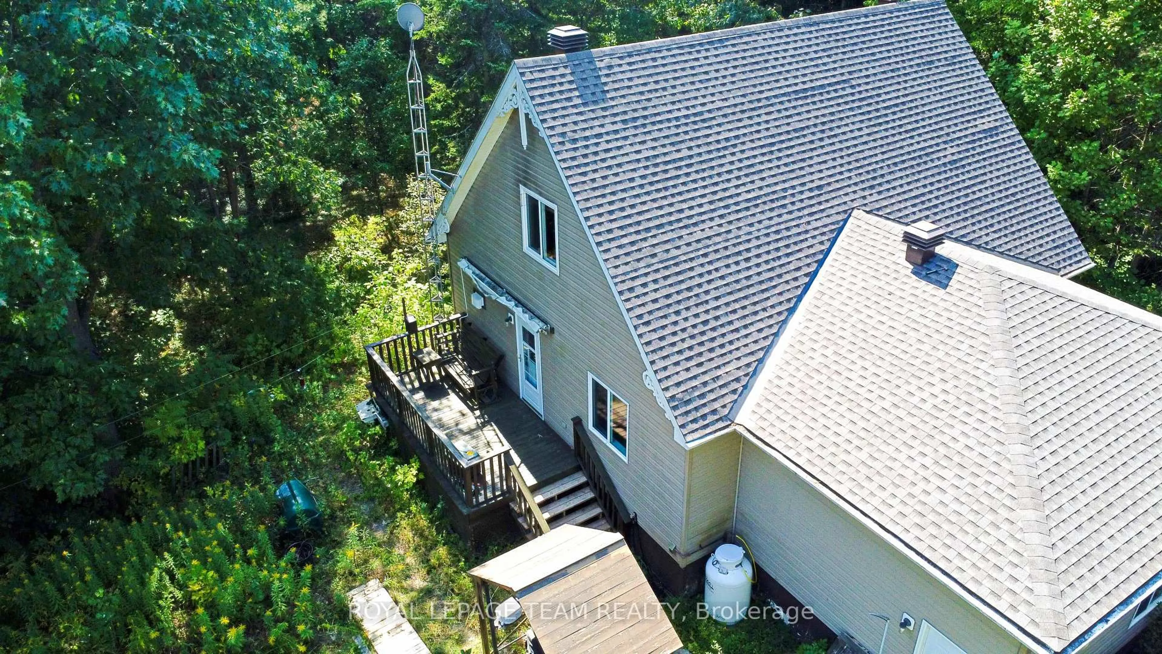 A pic from outside/outdoor area/front of a property/back of a property/a pic from drone, unknown for 4465 Carman Rd, South Dundas Ontario K0E 1K0