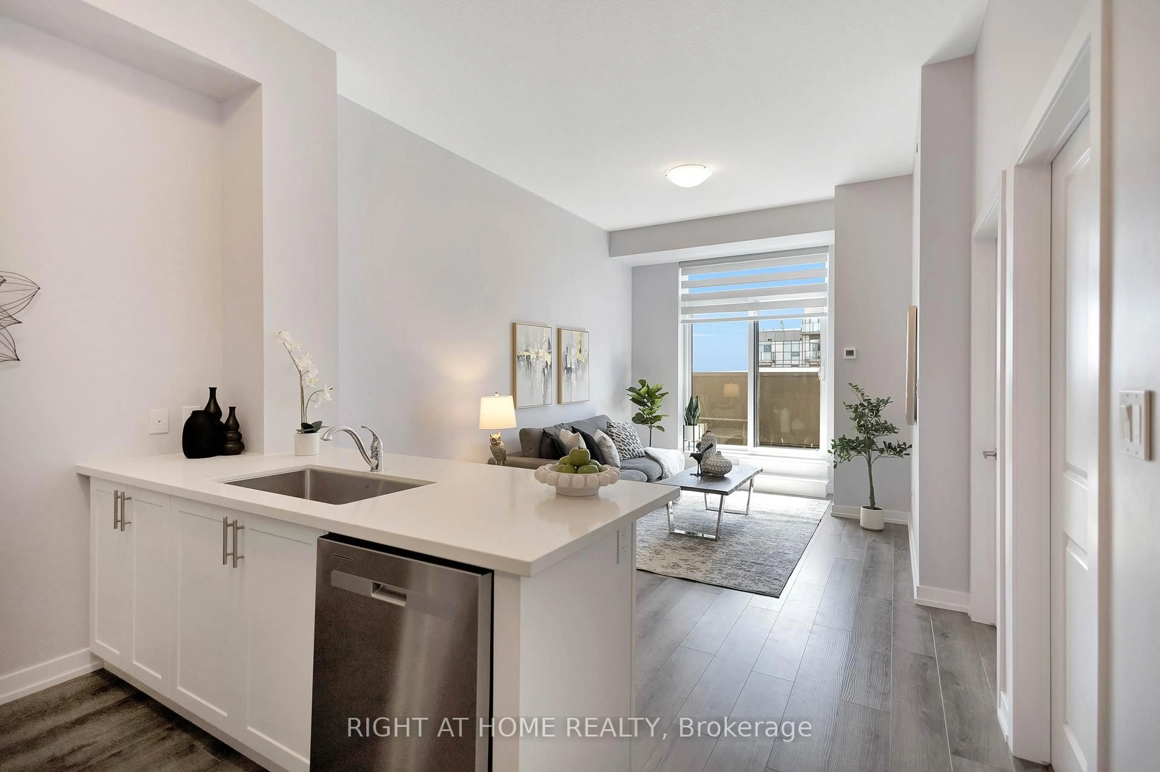 Open concept kitchen, unknown for 470 Dundas St #519, Hamilton Ontario L8B 2A6