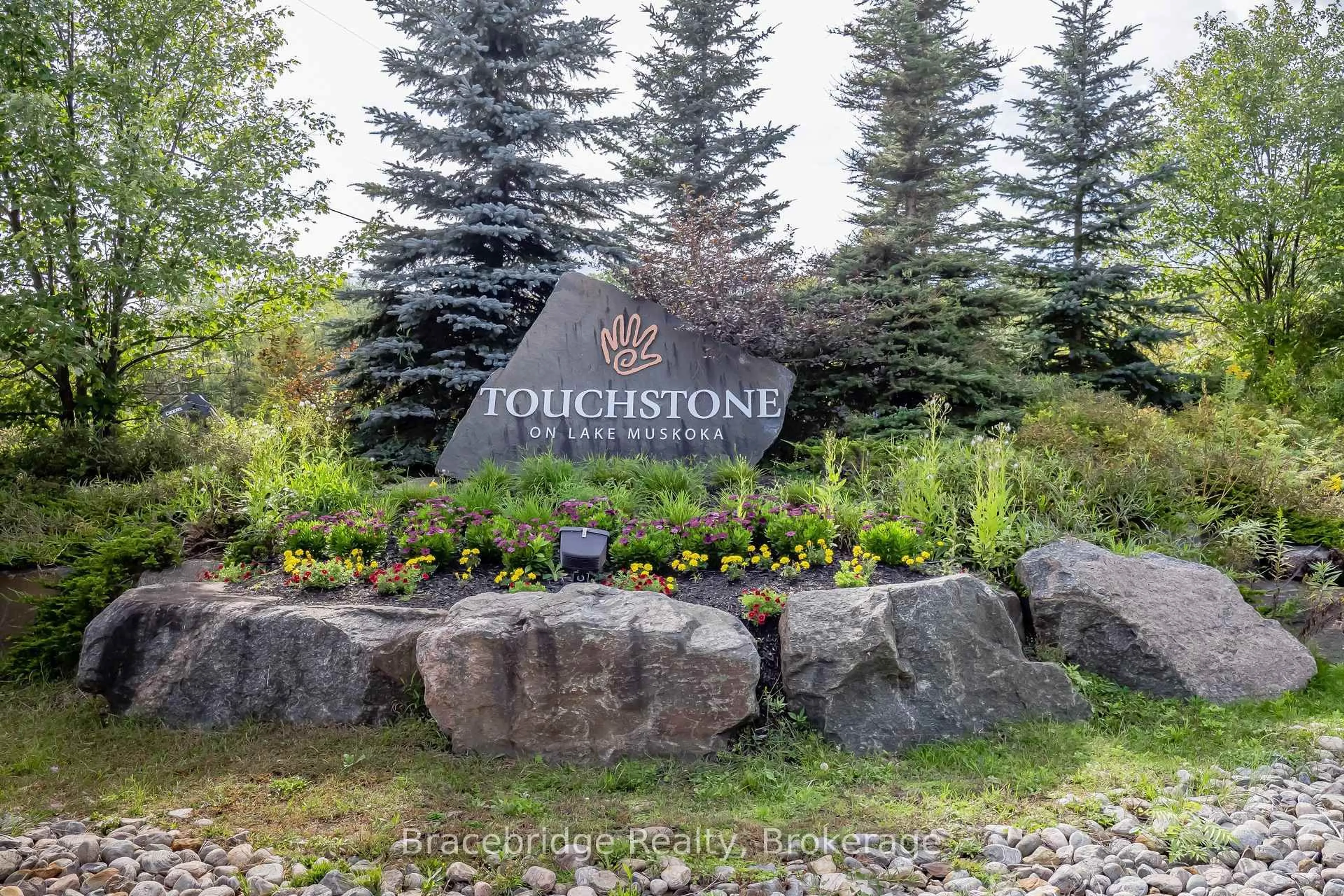 Lobby for 1869 Muskoka Rd 118 Highway #BHV-C101-A&B, Muskoka Lakes Ontario P1L 1W8