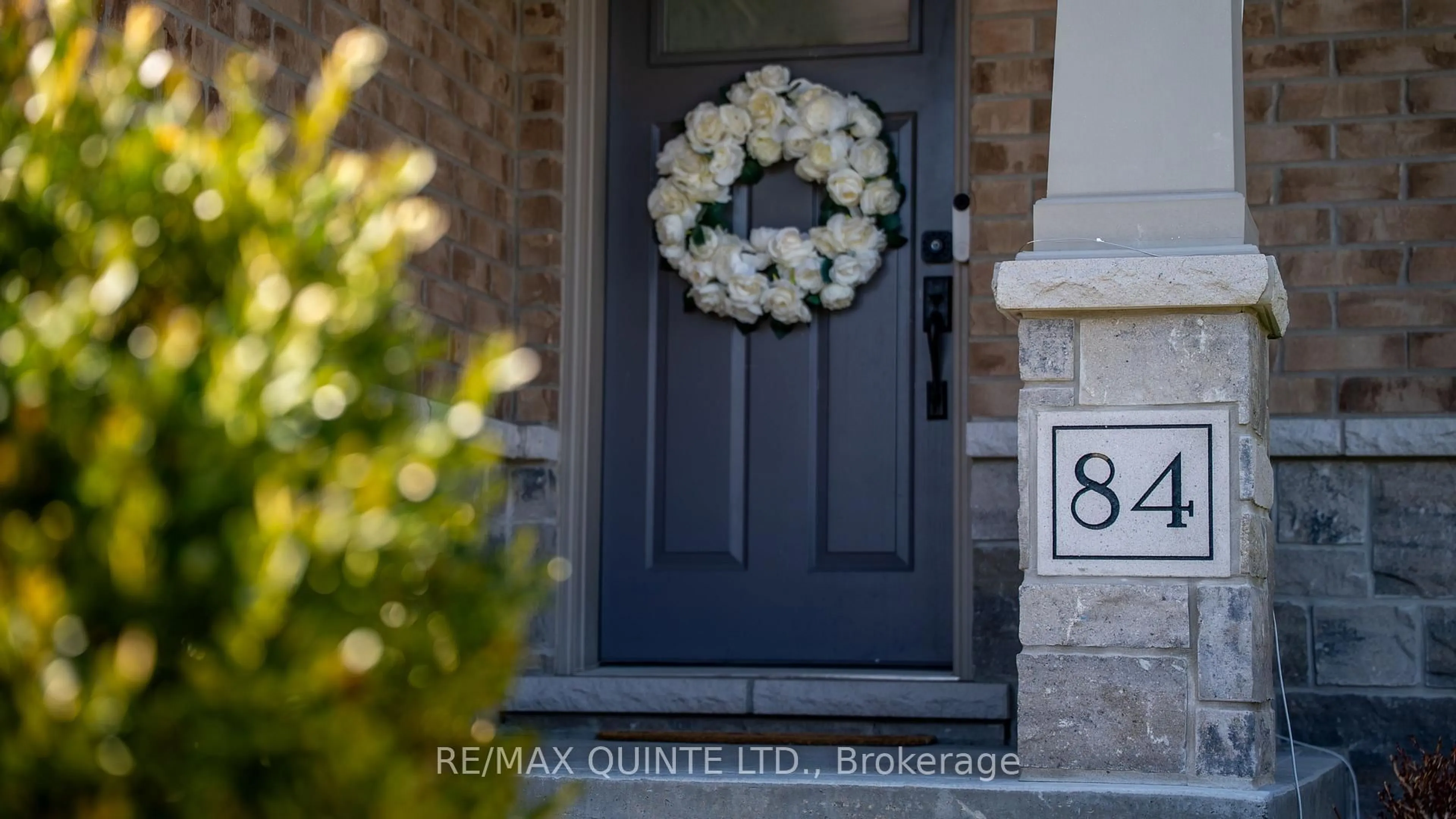 Indoor entryway for 84 Spruce Gdns, Belleville Ontario K8N 0B7