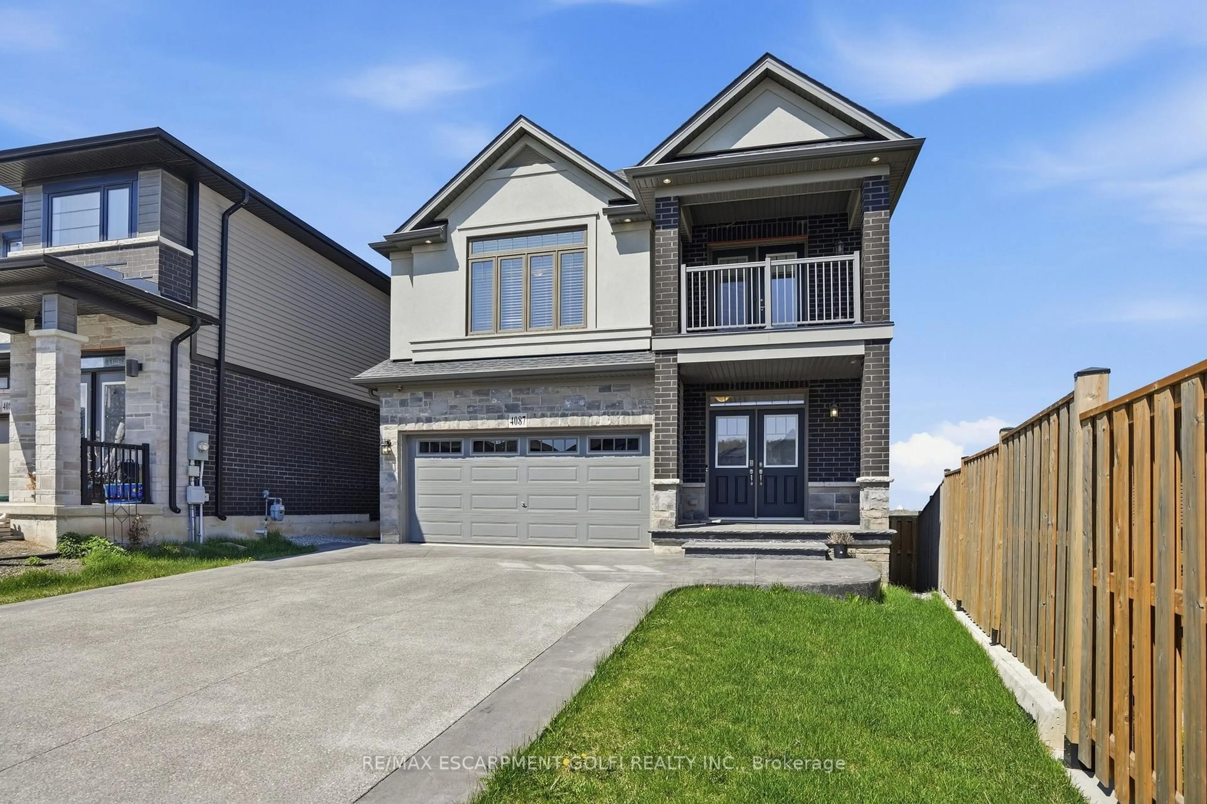 Home with brick exterior material, street for 4087 Healing St, Lincoln Ontario L3J 0S3