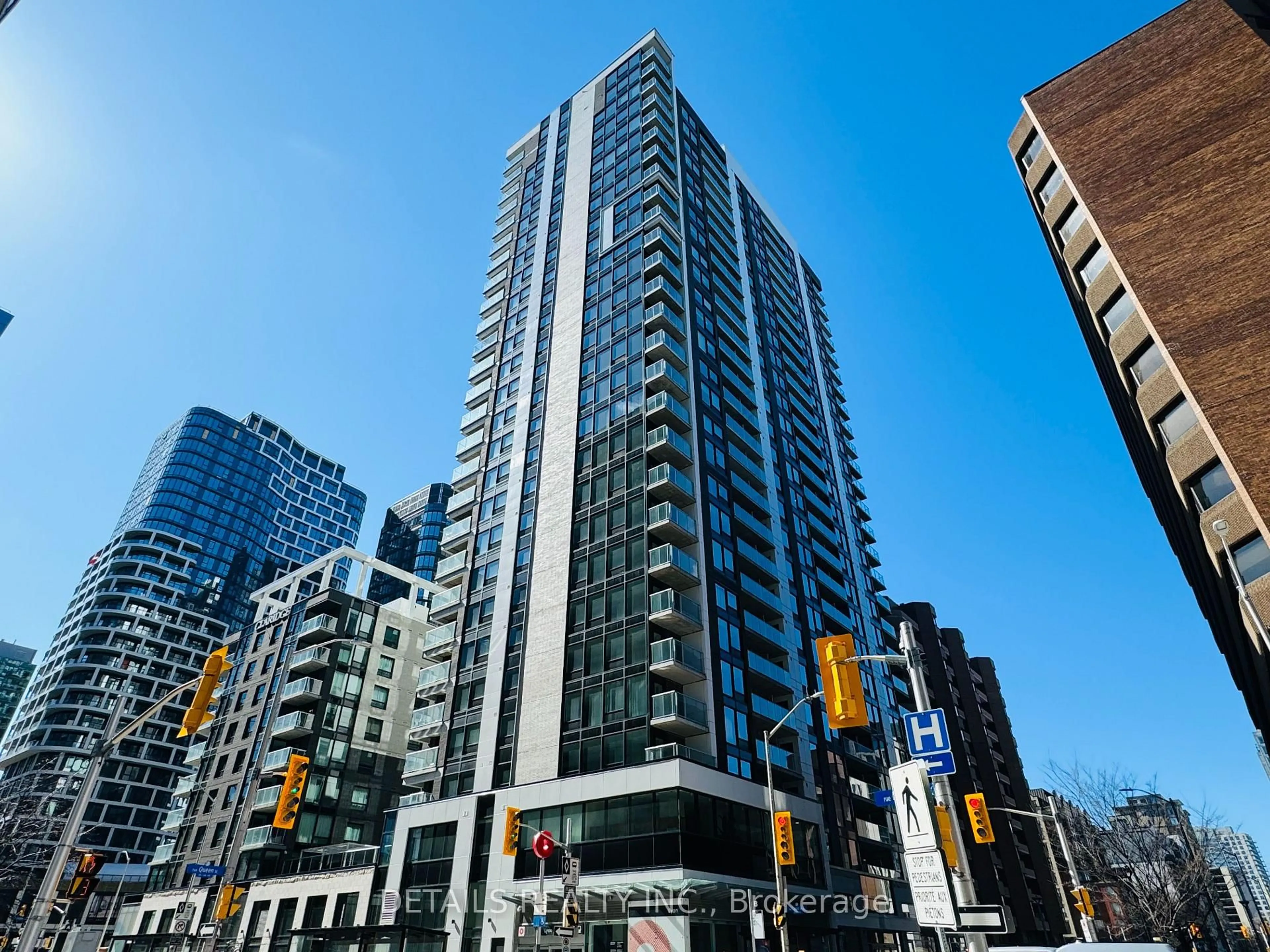 Unknown for 340 Queen St #1008, Ottawa Ontario K1R 0G1