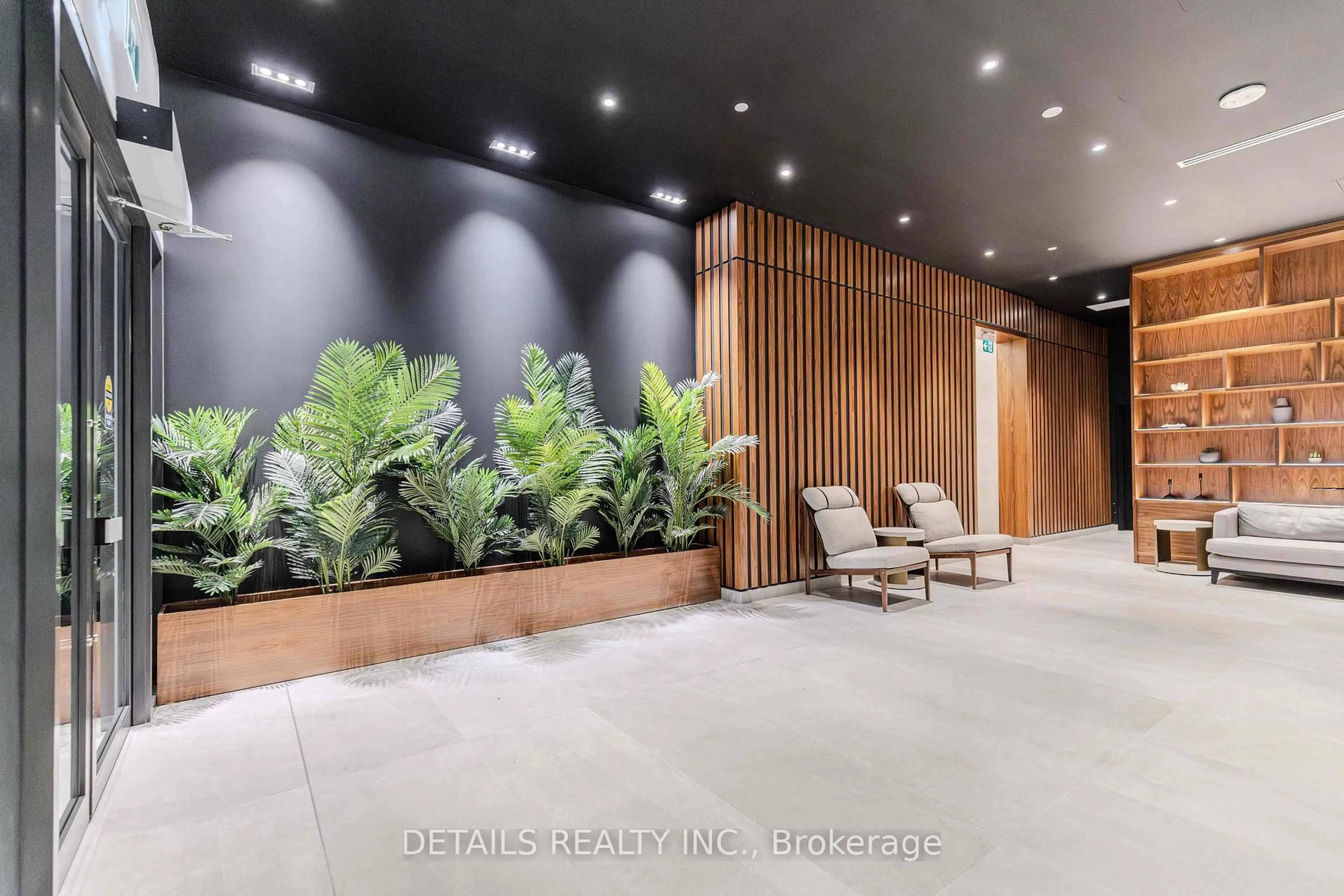 Lobby for 340 Queen St #1008, Ottawa Ontario K1R 0G1