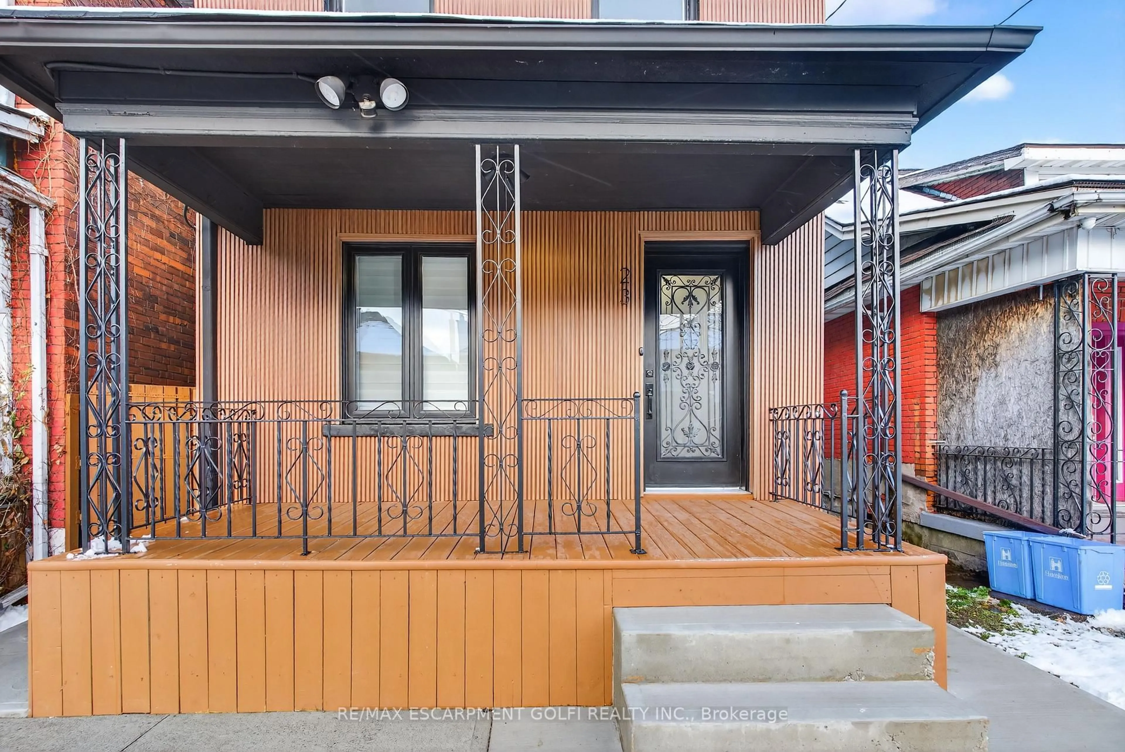 Unknown for 23 Edward St, Hamilton Ontario L8L 2V2