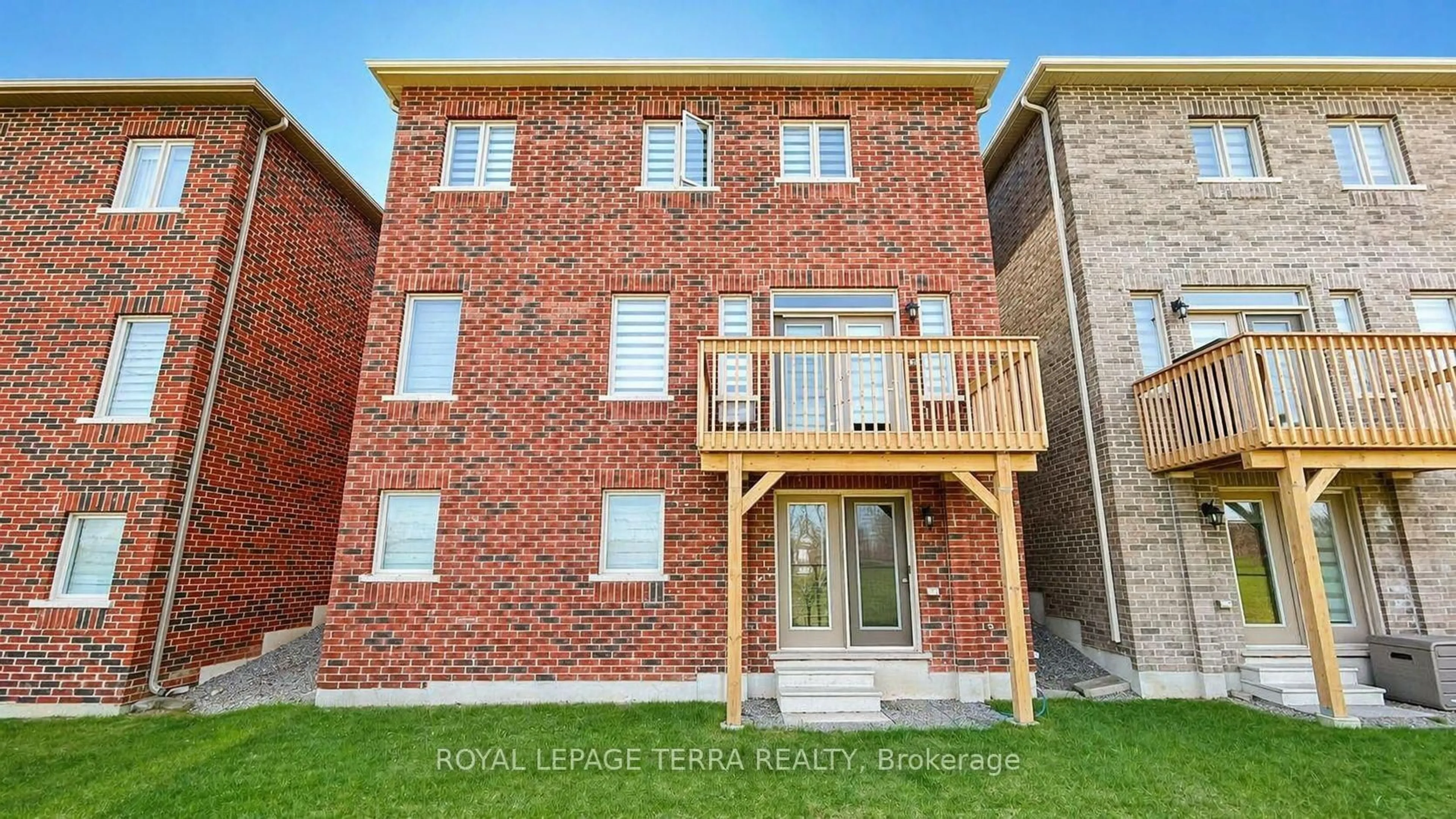 Home with brick exterior material, building for 144 Bloomfield Cres, Cambridge Ontario N1T 0G5