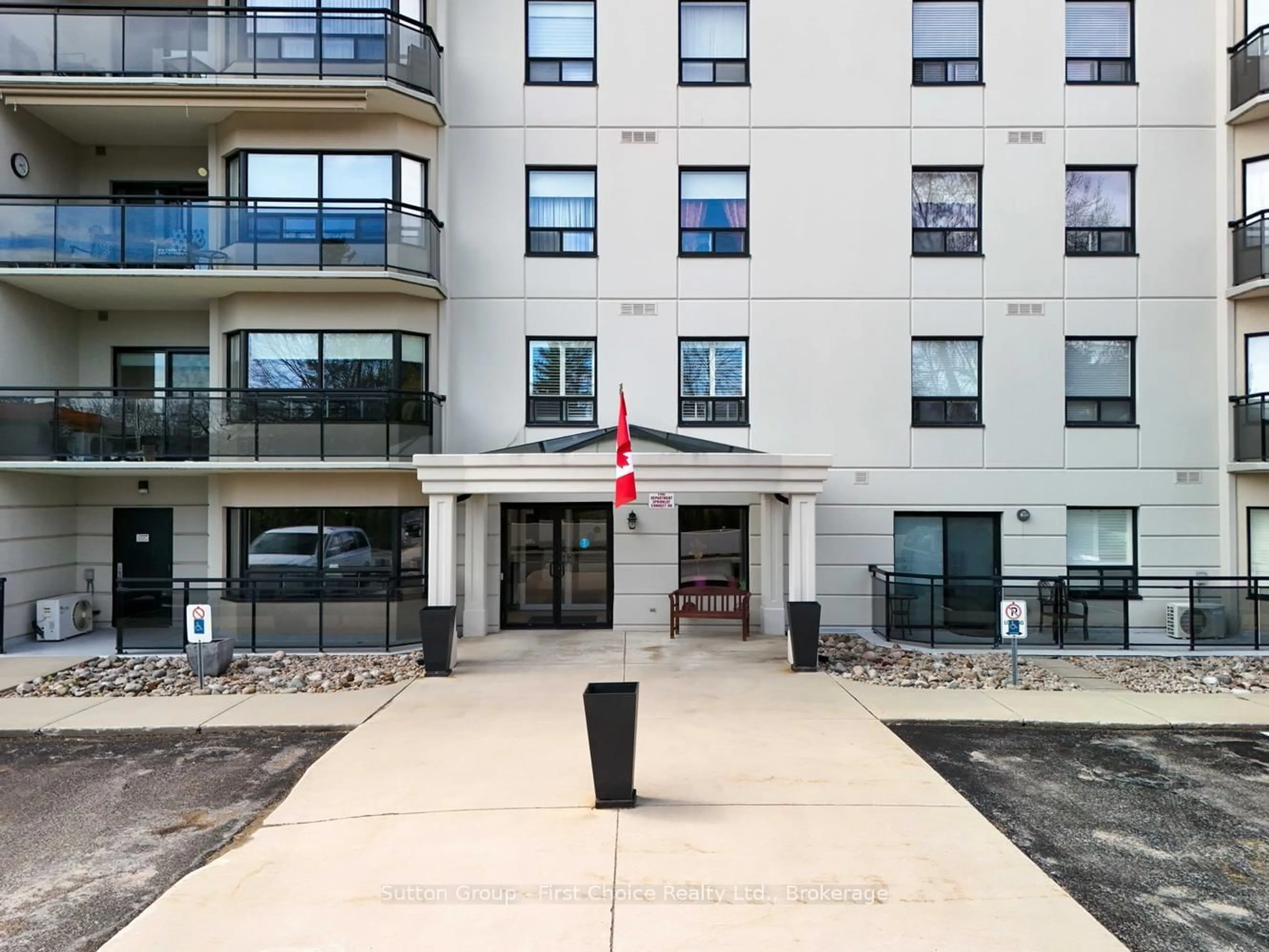 A pic from outside/outdoor area/front of a property/back of a property/a pic from drone, building for 160 Romeo St #505, Stratford Ontario N5A 4S9
