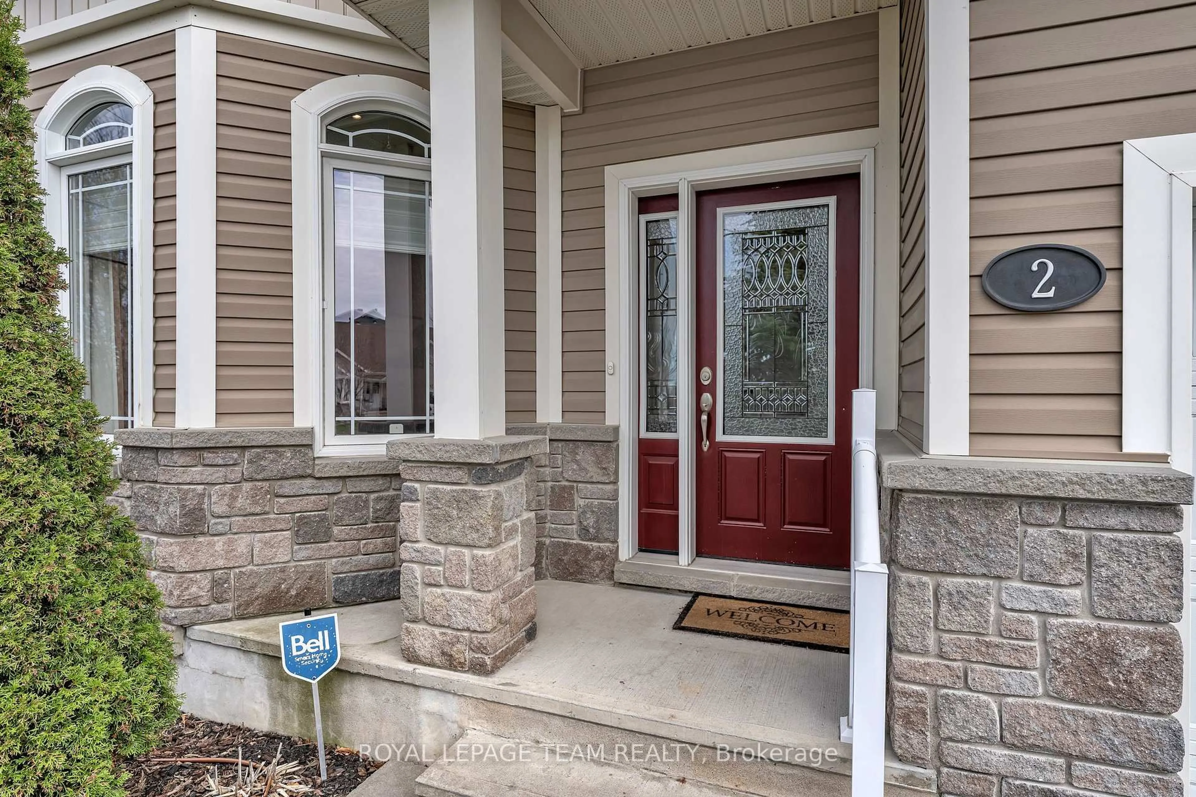 Indoor entryway for 2 Westerra Way, North Grenville Ontario K0G 1J0