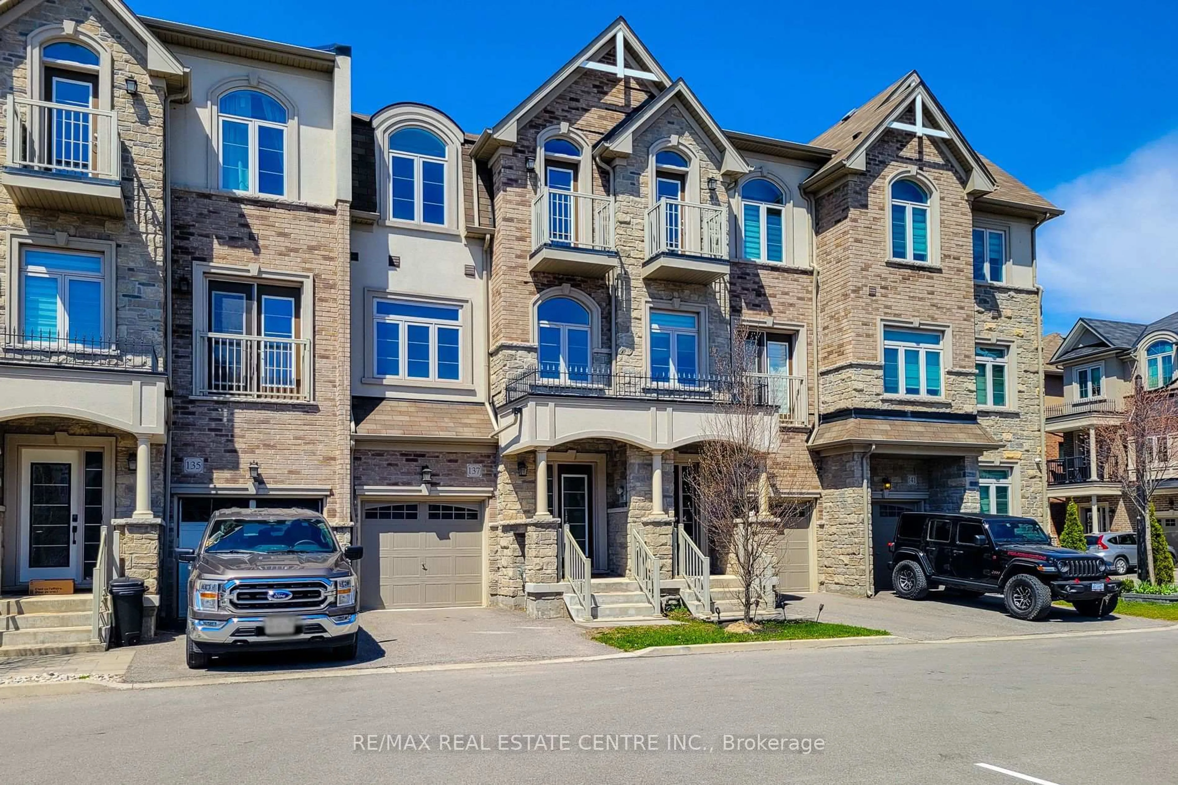 Unknown for 137 Borers Creek Circ, Hamilton Ontario L8B 1W3