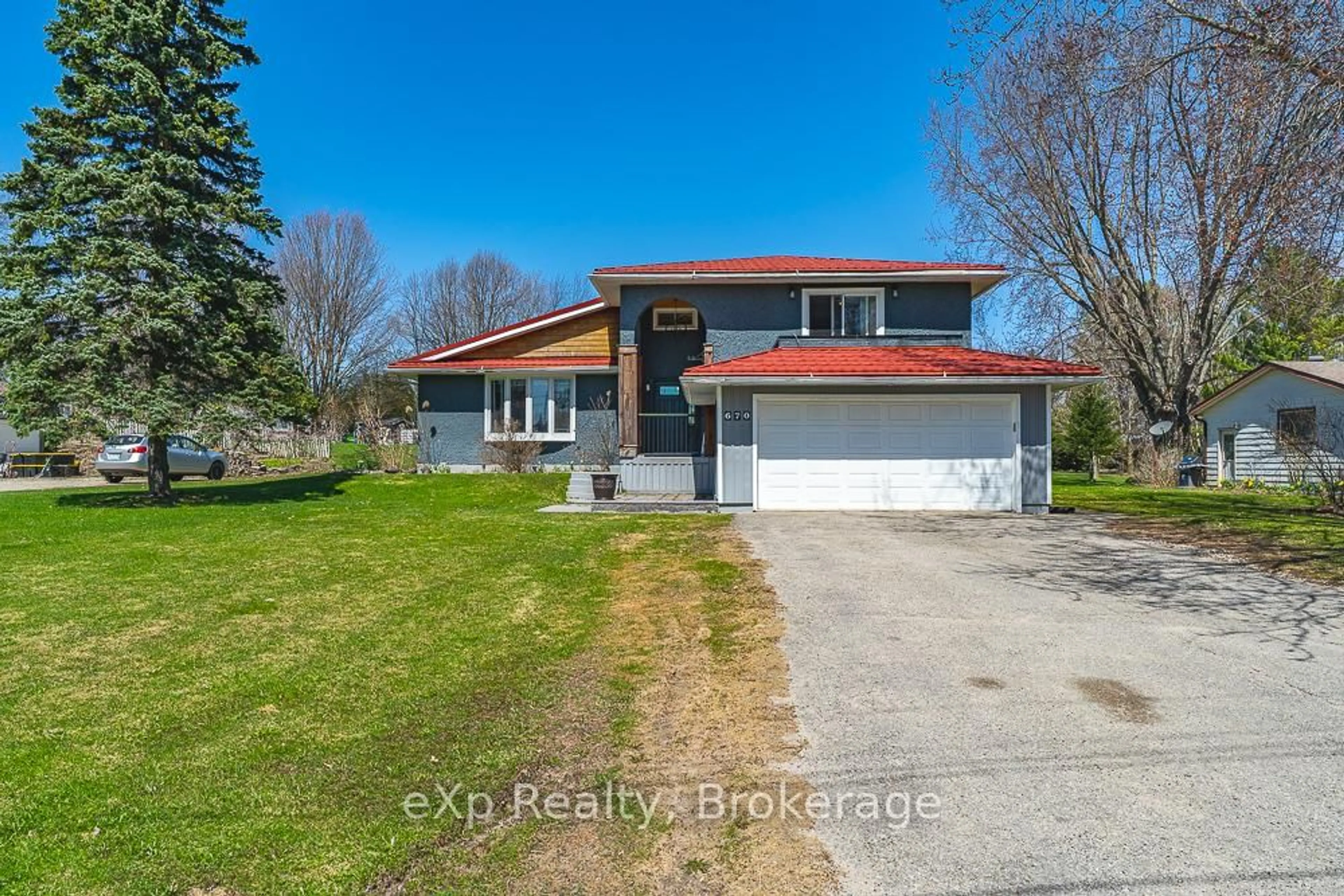 A pic from outside/outdoor area/front of a property/back of a property/a pic from drone, street for 670 Joynt St, Georgian Bluffs Ontario N0H 2K0