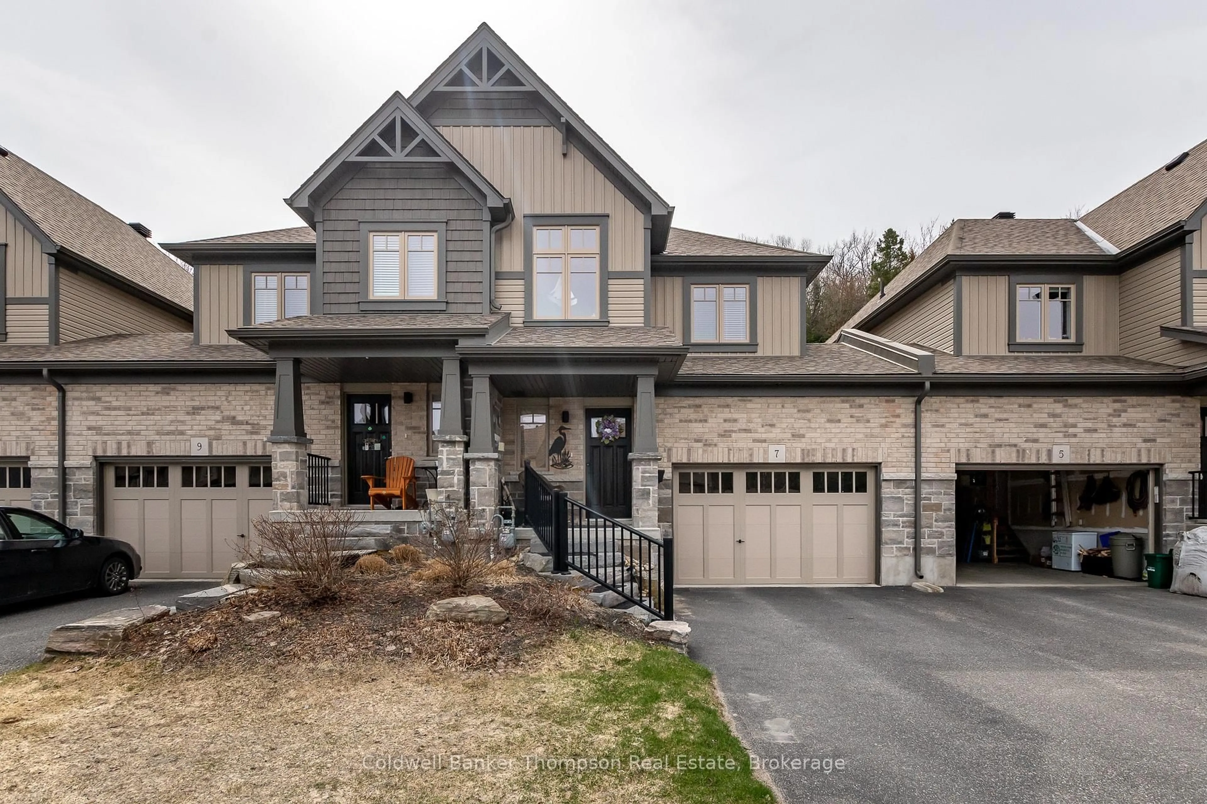 Home with brick exterior material, street for 7 Kelsey Madison Crt, Huntsville Ontario P1H 0E2