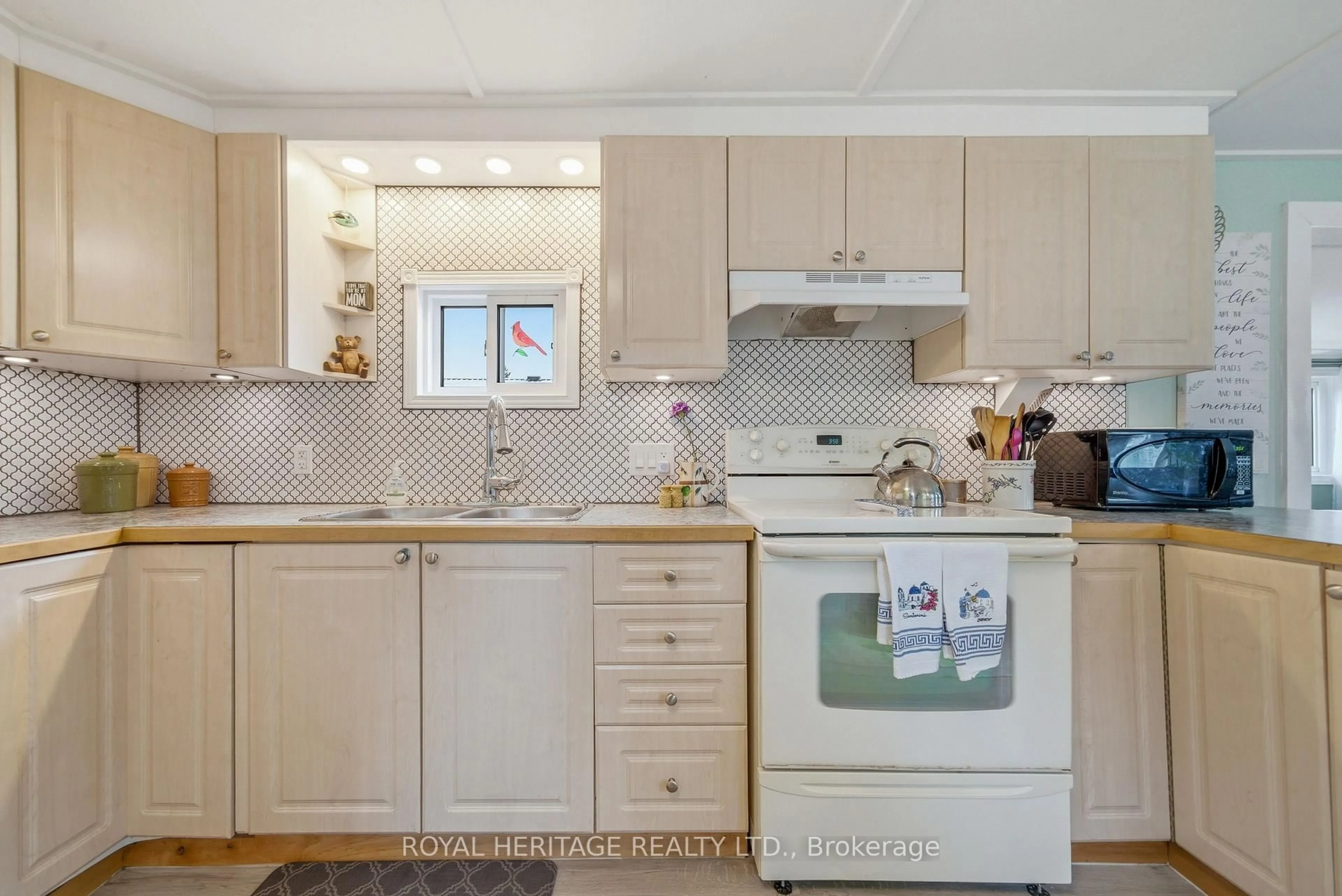 Standard kitchen, unknown for 529 Old Highway 2 #25, Quinte West Ontario K8V 5P5