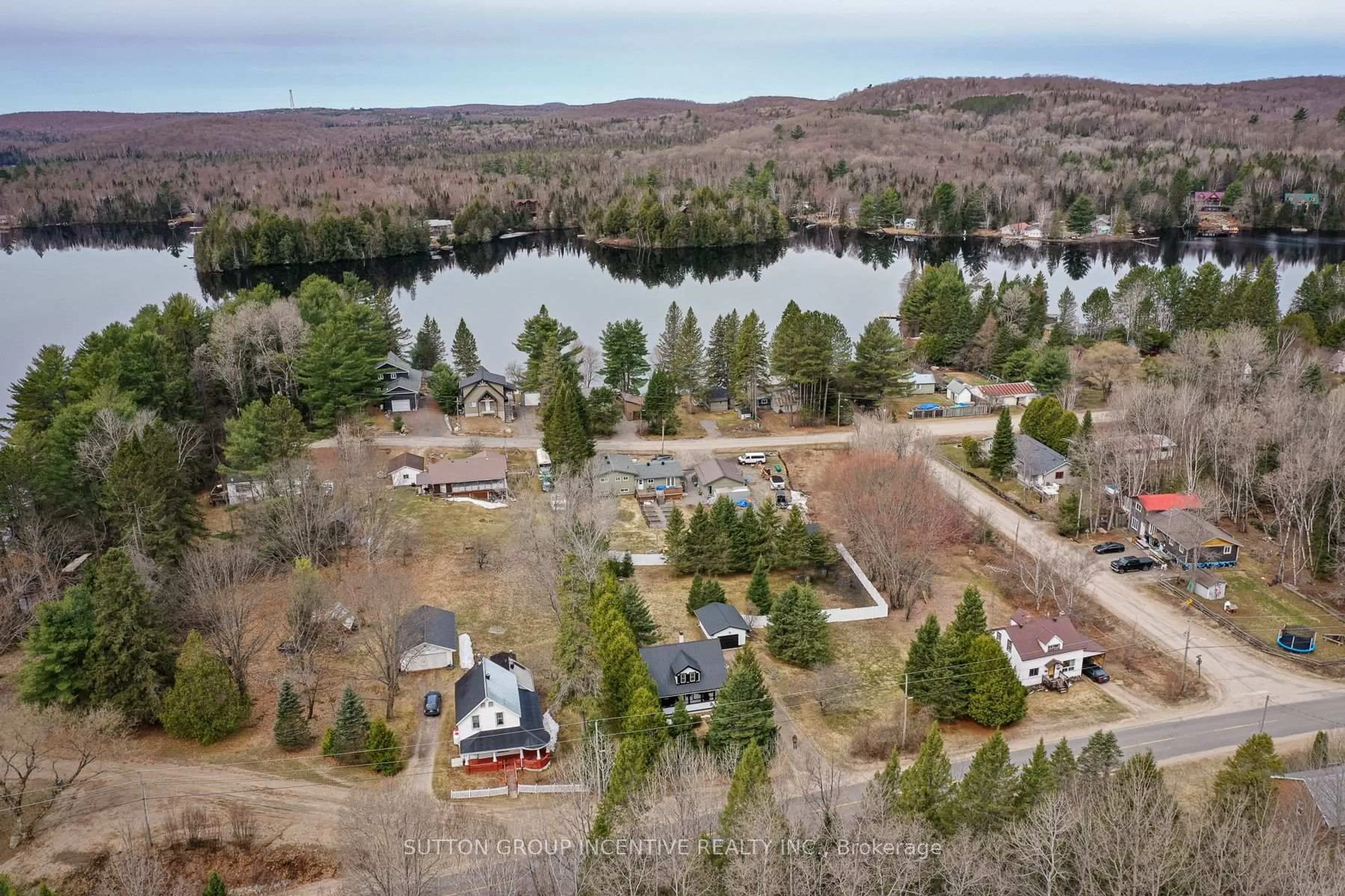 A pic from outside/outdoor area/front of a property/back of a property/a pic from drone, water/lake/river/ocean view for 269 Main St, Kearney Ontario P0A 1M0