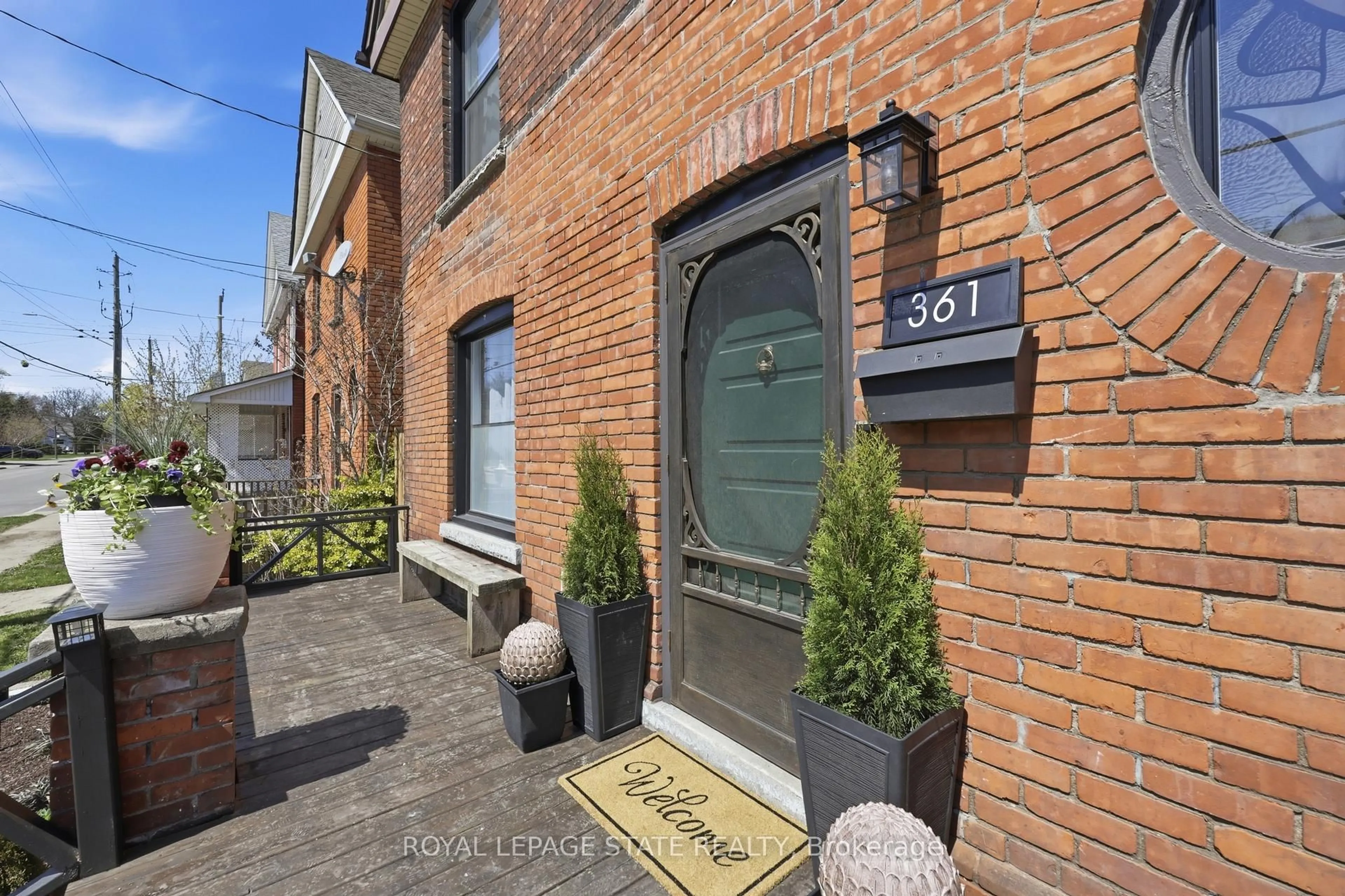 Home with brick exterior material, street for 361 Cumberland Ave, Hamilton Ontario L8M 2A5