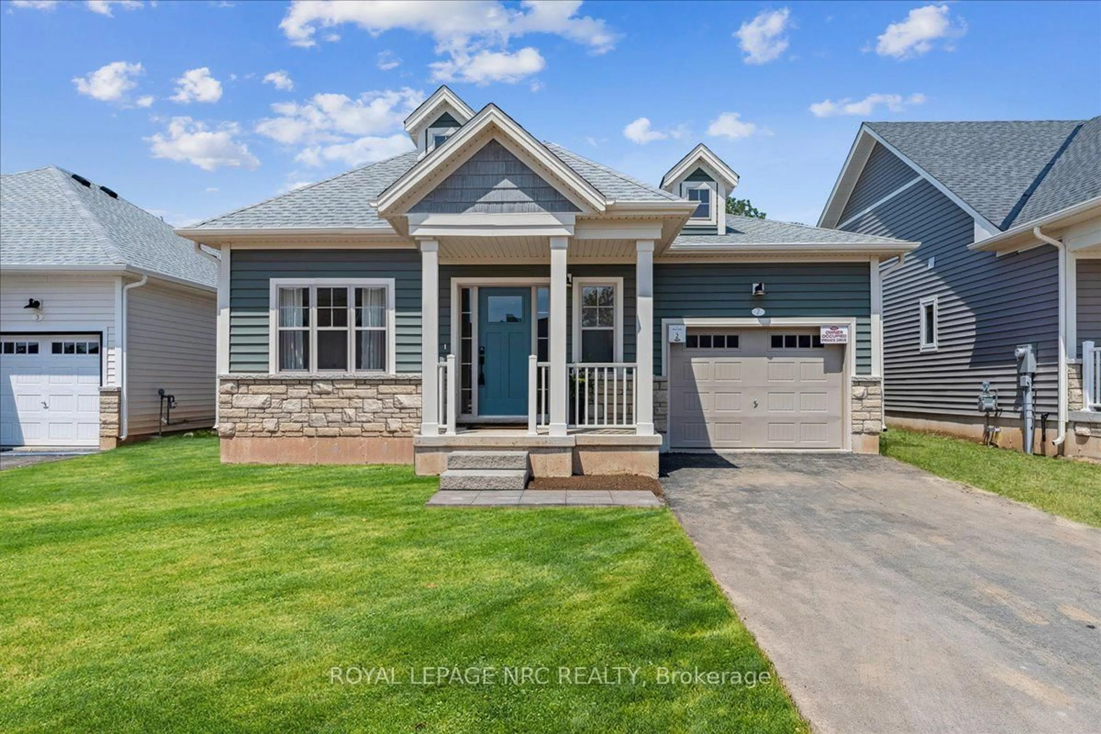 Home with vinyl exterior material, street for 96 Schooley Rd, Fort Erie Ontario L0S 1B0