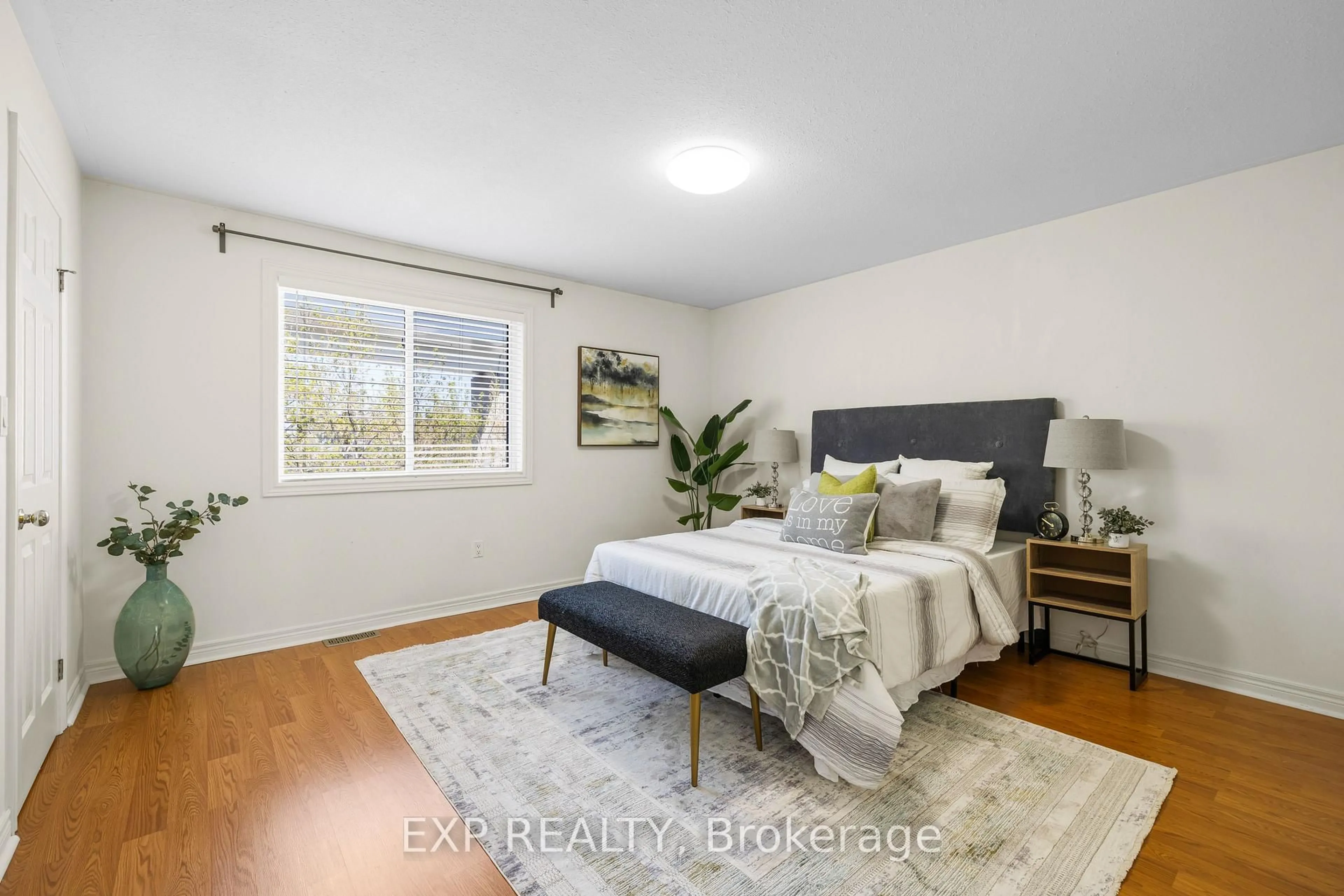 Bedroom with bed, unknown for 8A Hainer St, St. Catharines Ontario L2S 1M4