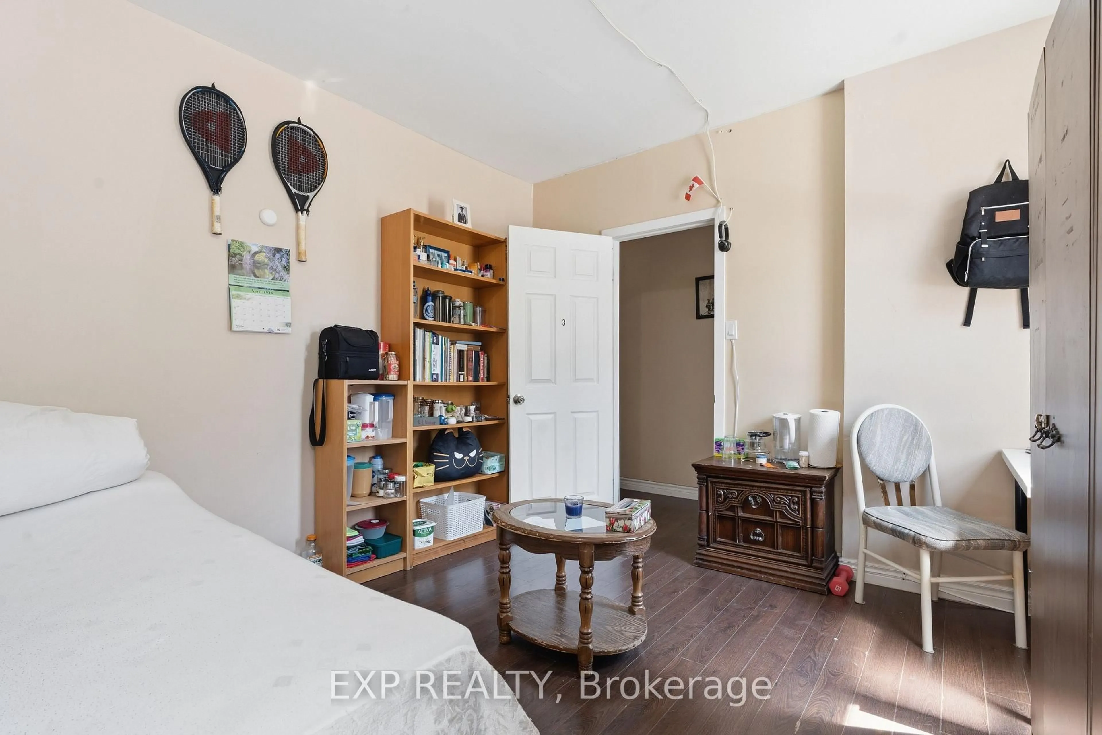 Unknown for 211 Rebecca St, Hamilton Ontario L8R 1C2