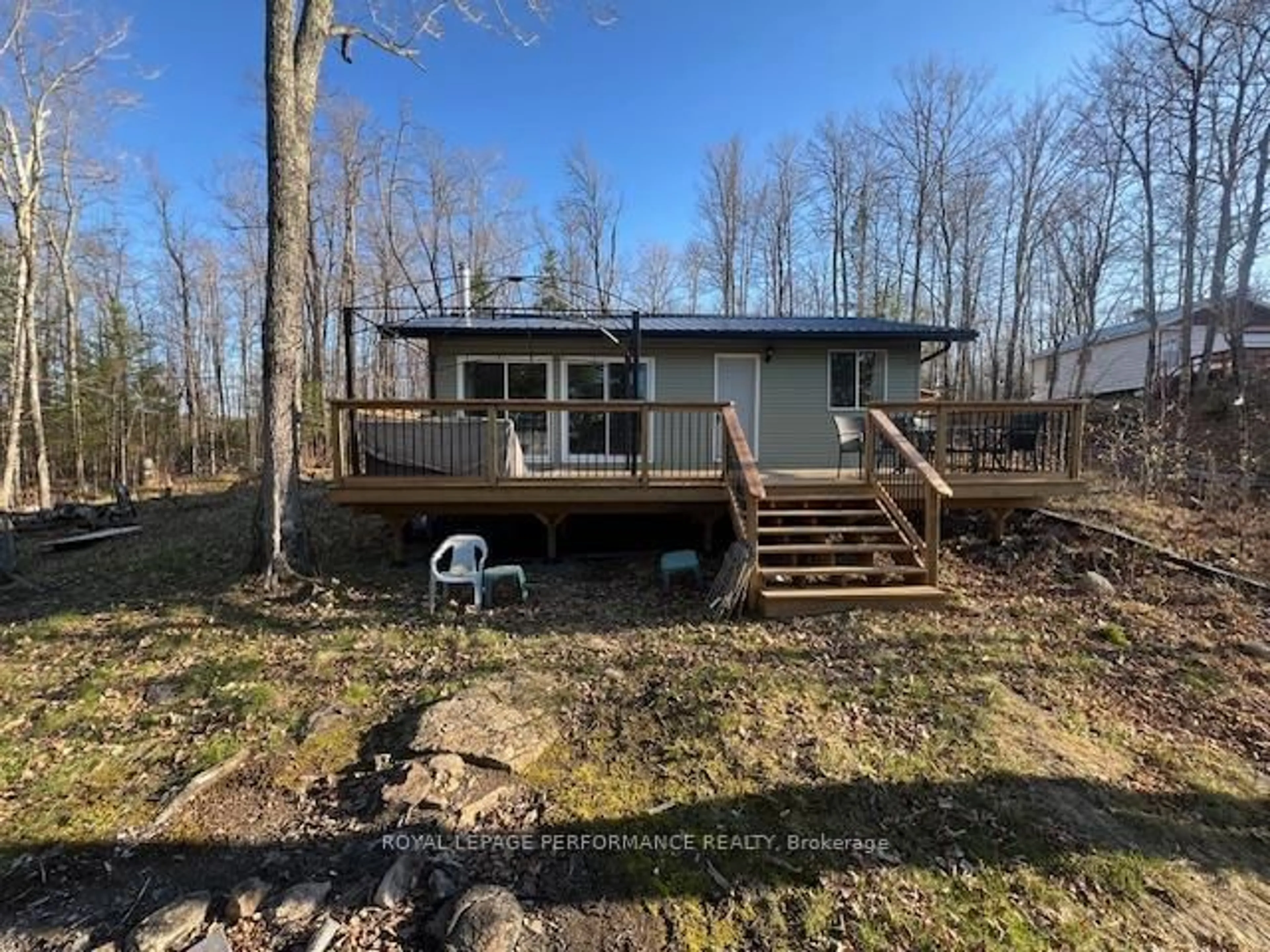 A pic from outside/outdoor area/front of a property/back of a property/a pic from drone, water/lake/river/ocean view for 117 Raycroft Peninsula, White Lake Ontario K0A 3L0
