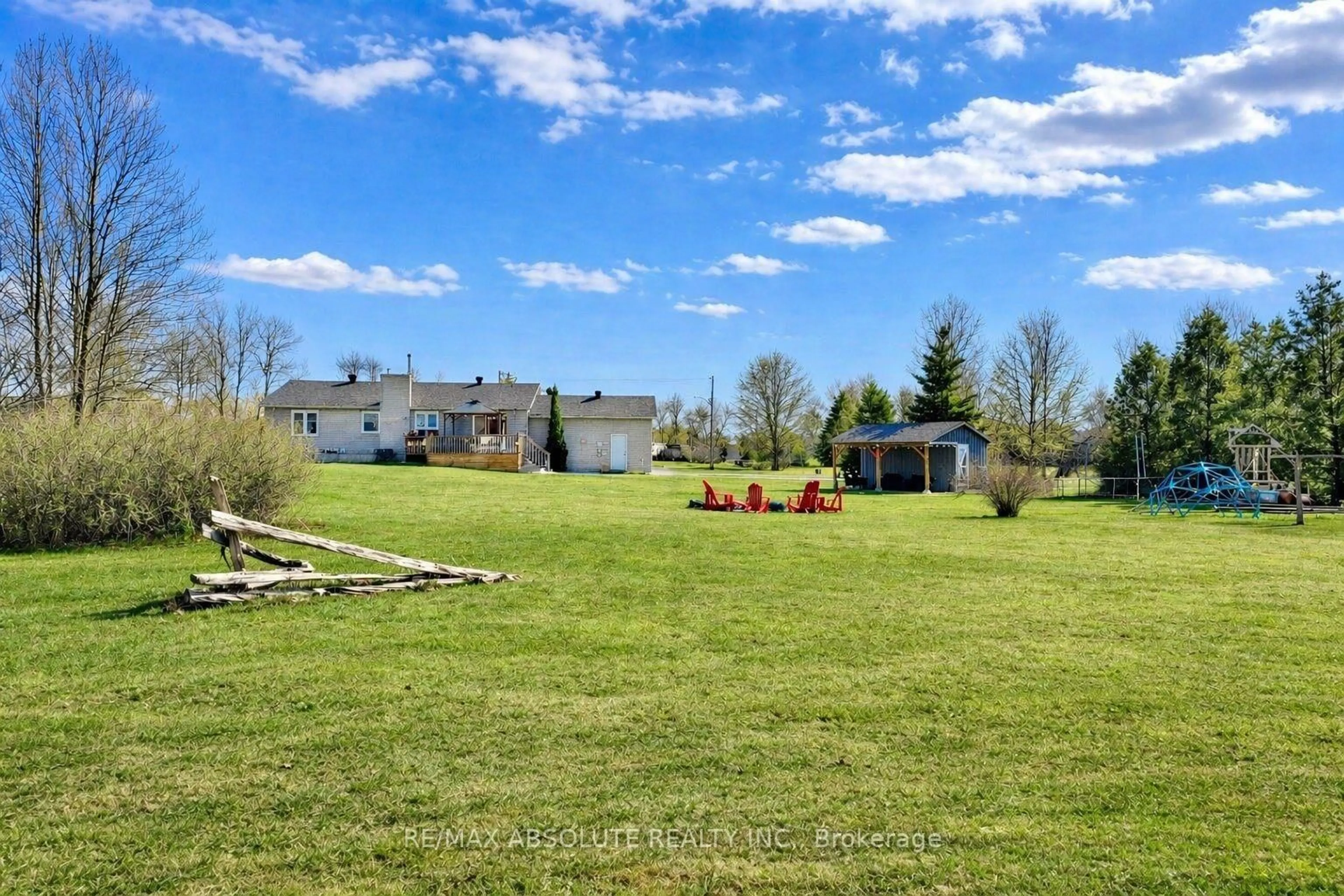 A pic from outside/outdoor area/front of a property/back of a property/a pic from drone, water/lake/river/ocean view for 7 Rachelle Cres, North Grenville Ontario K0G 1T0