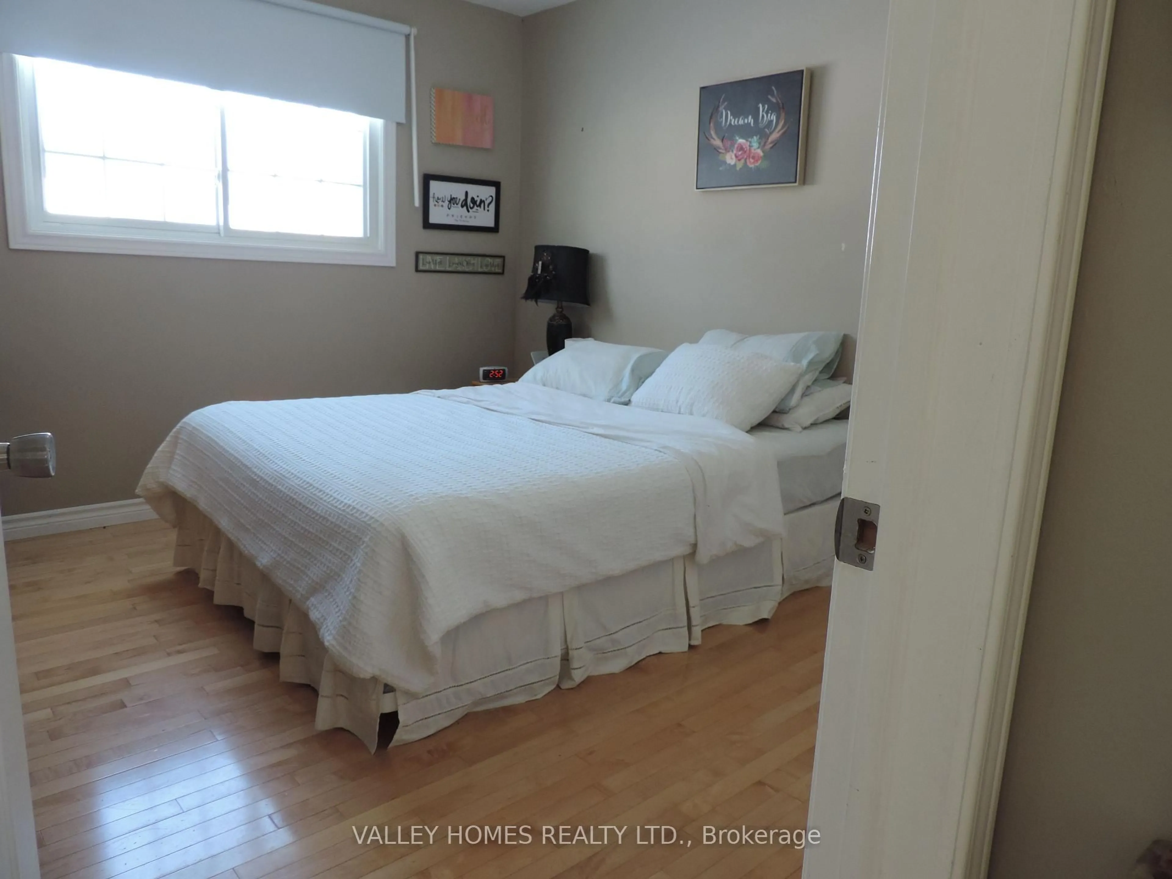 Bedroom with bed, unknown for 416 Pattie Dr, Carleton Place Ontario K7C 2G3
