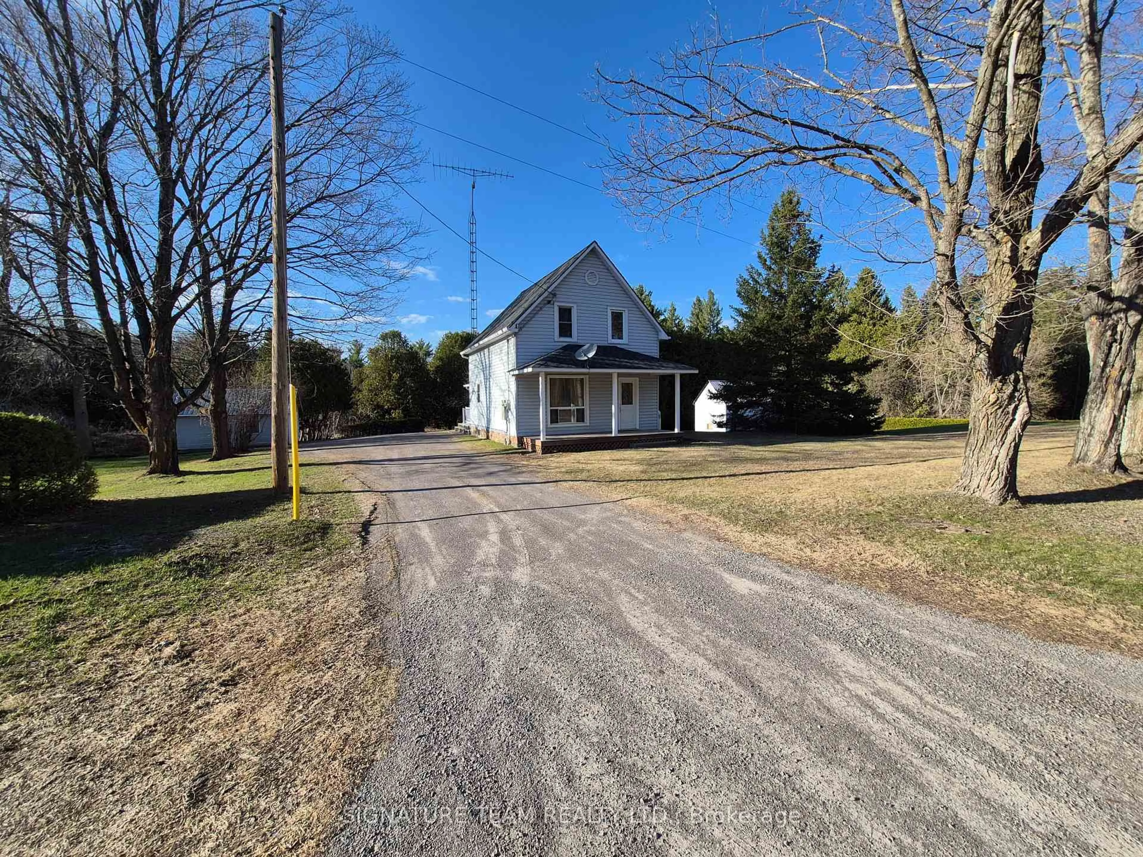 A pic from outside/outdoor area/front of a property/back of a property/a pic from drone, street for 1208 Augsburg Rd, Eganville Ontario K0J 1T0