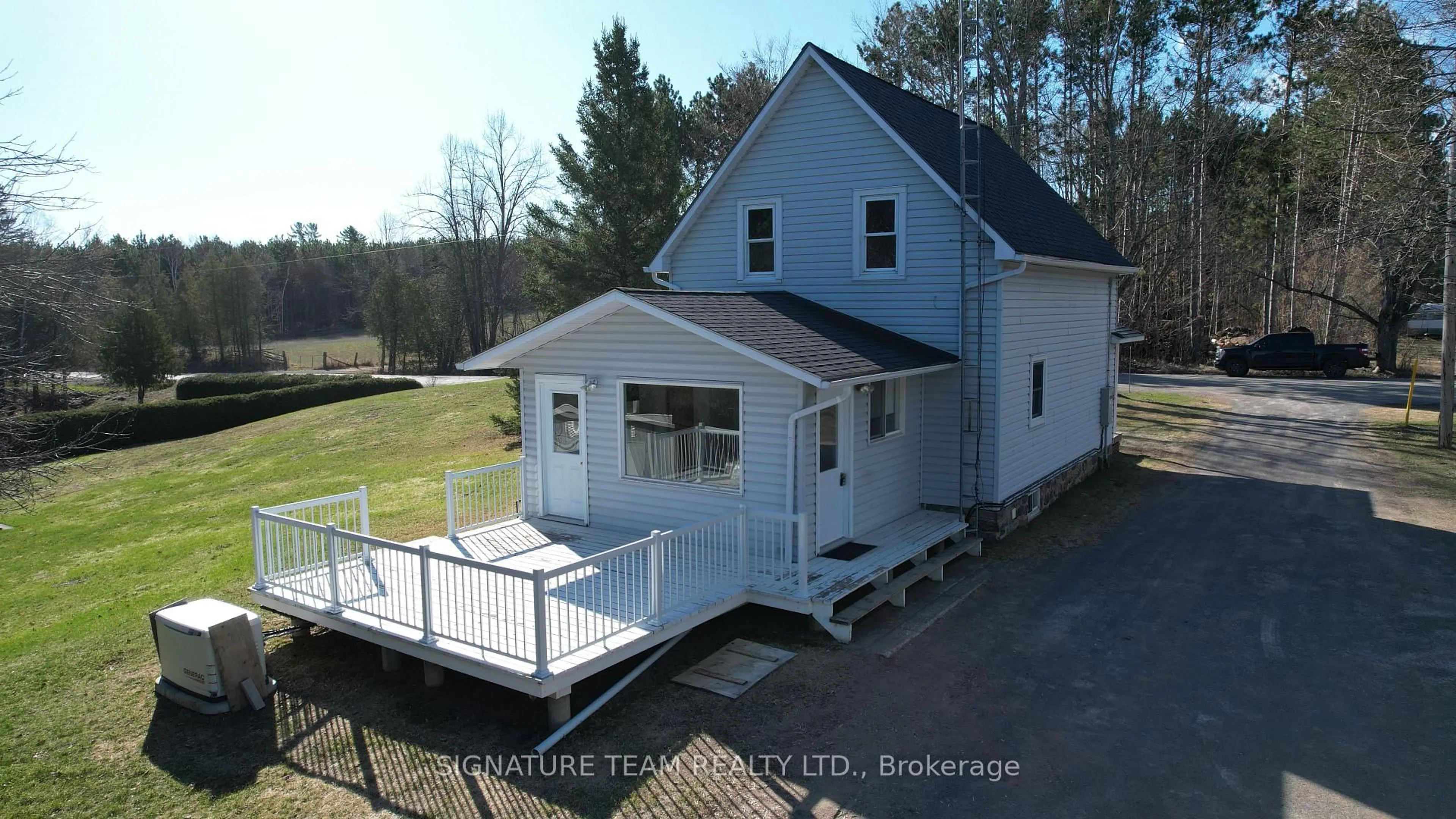 A pic from outside/outdoor area/front of a property/back of a property/a pic from drone, building for 1208 Augsburg Rd, Eganville Ontario K0J 1T0