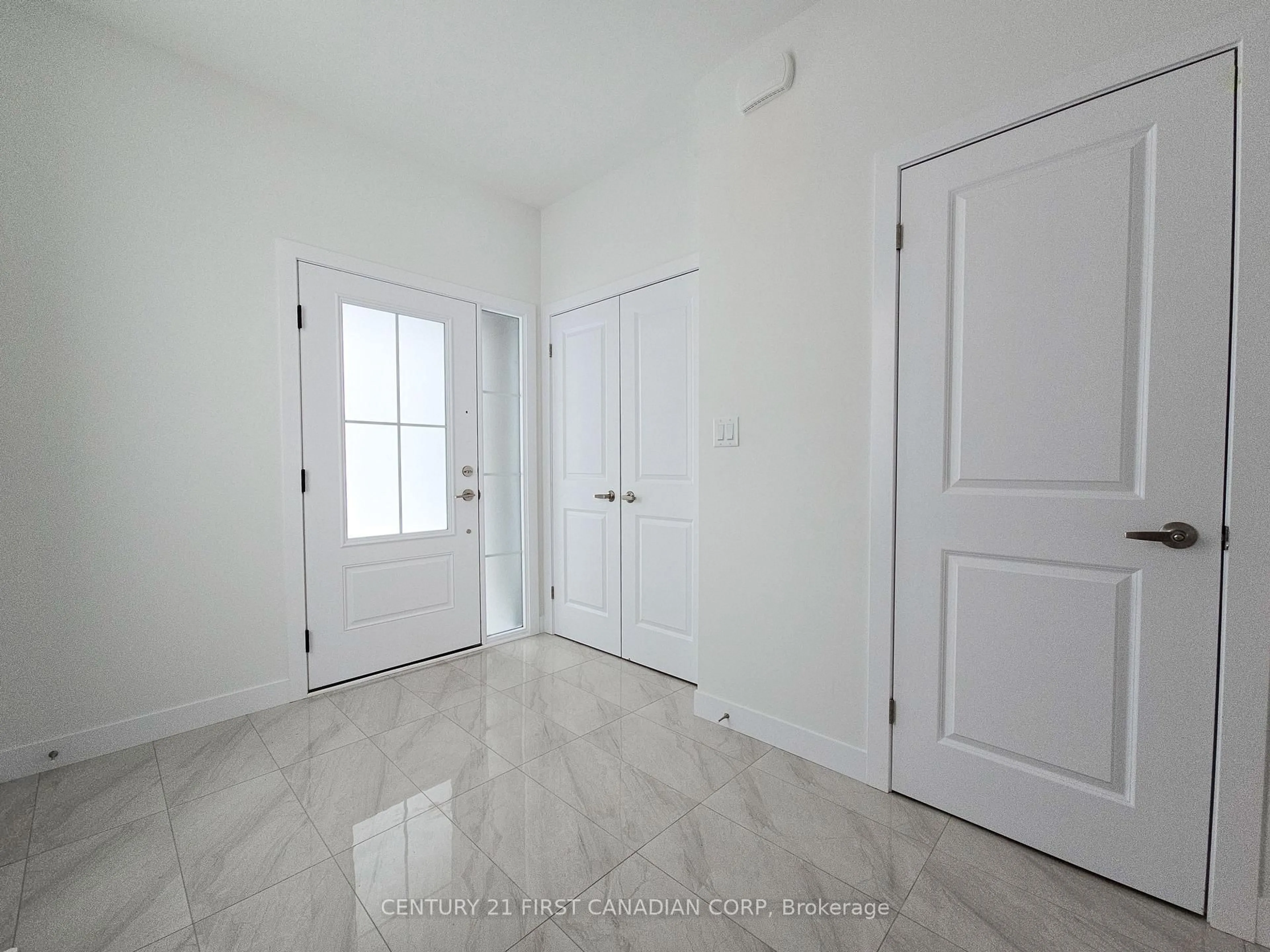 Indoor entryway for 4237 Calhoun Way, London South Ontario N6P 1J9