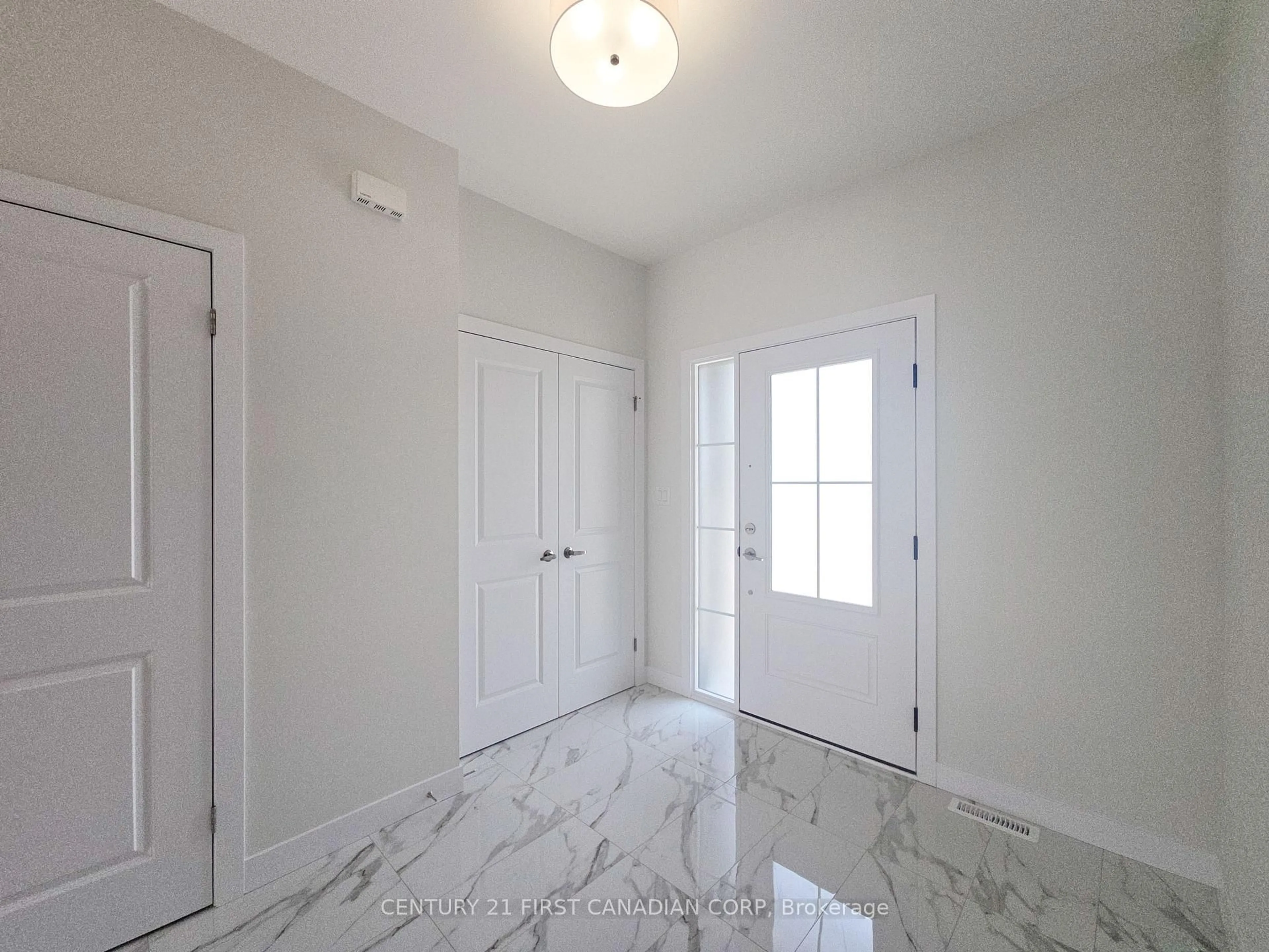 Indoor entryway for 4213 Calhoun Way, London South Ontario N6P 1J9