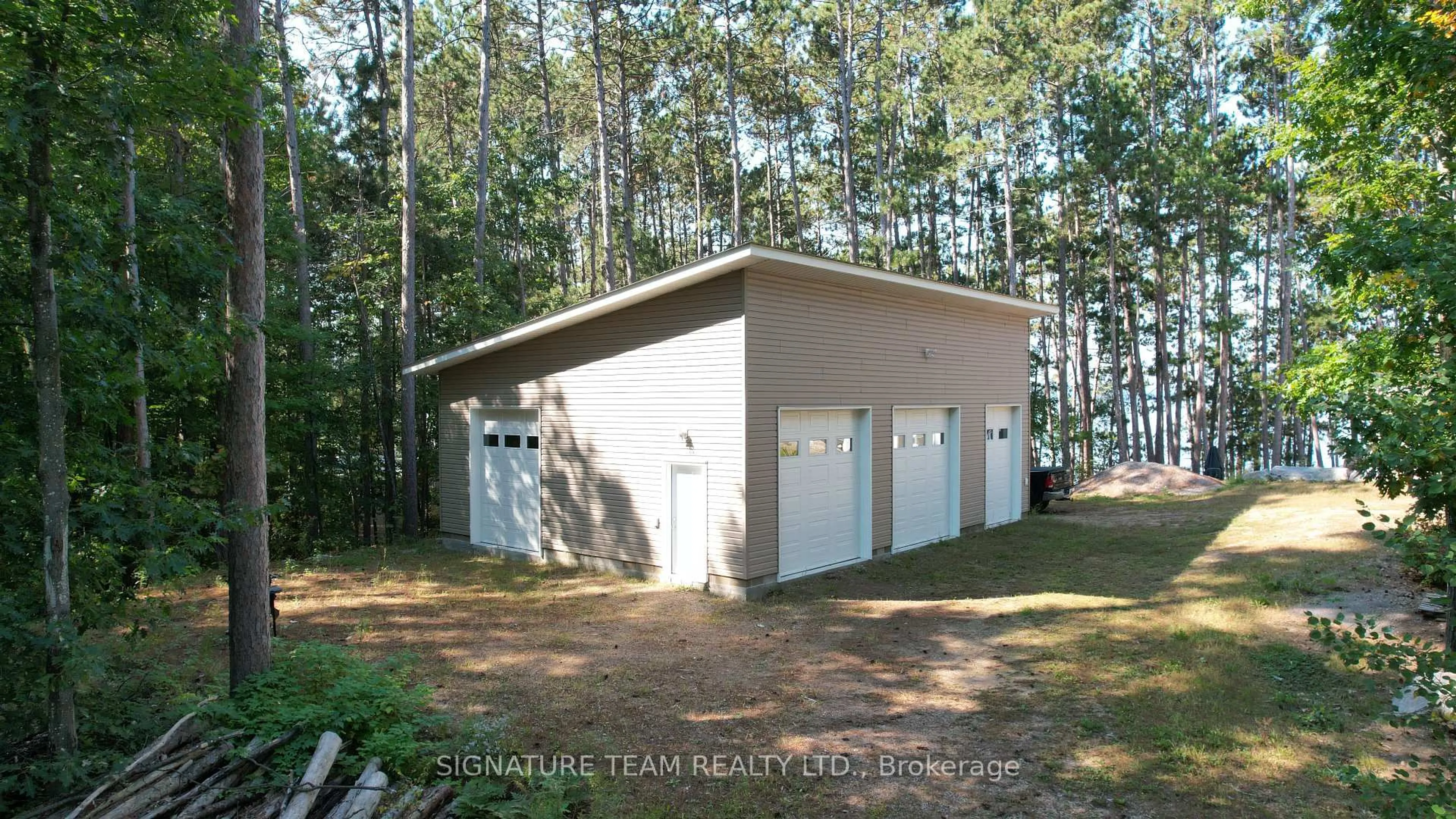 Indoor garage for 1796 C Round Lake Rd, Killaloe Ontario K0J 2A0