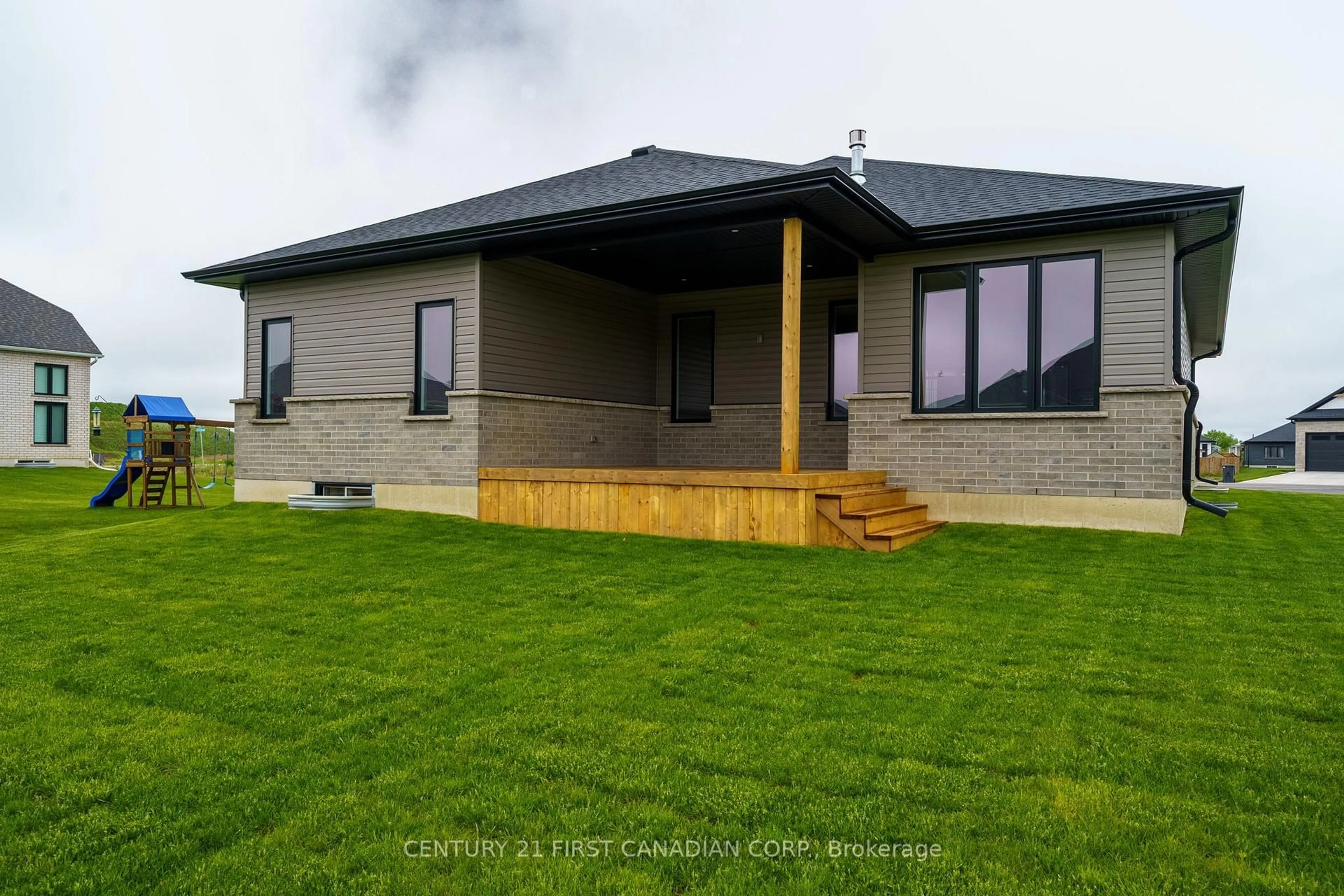 Unknown for 482 Julianna Crt, Plympton-Wyoming Ontario N0N 1T0