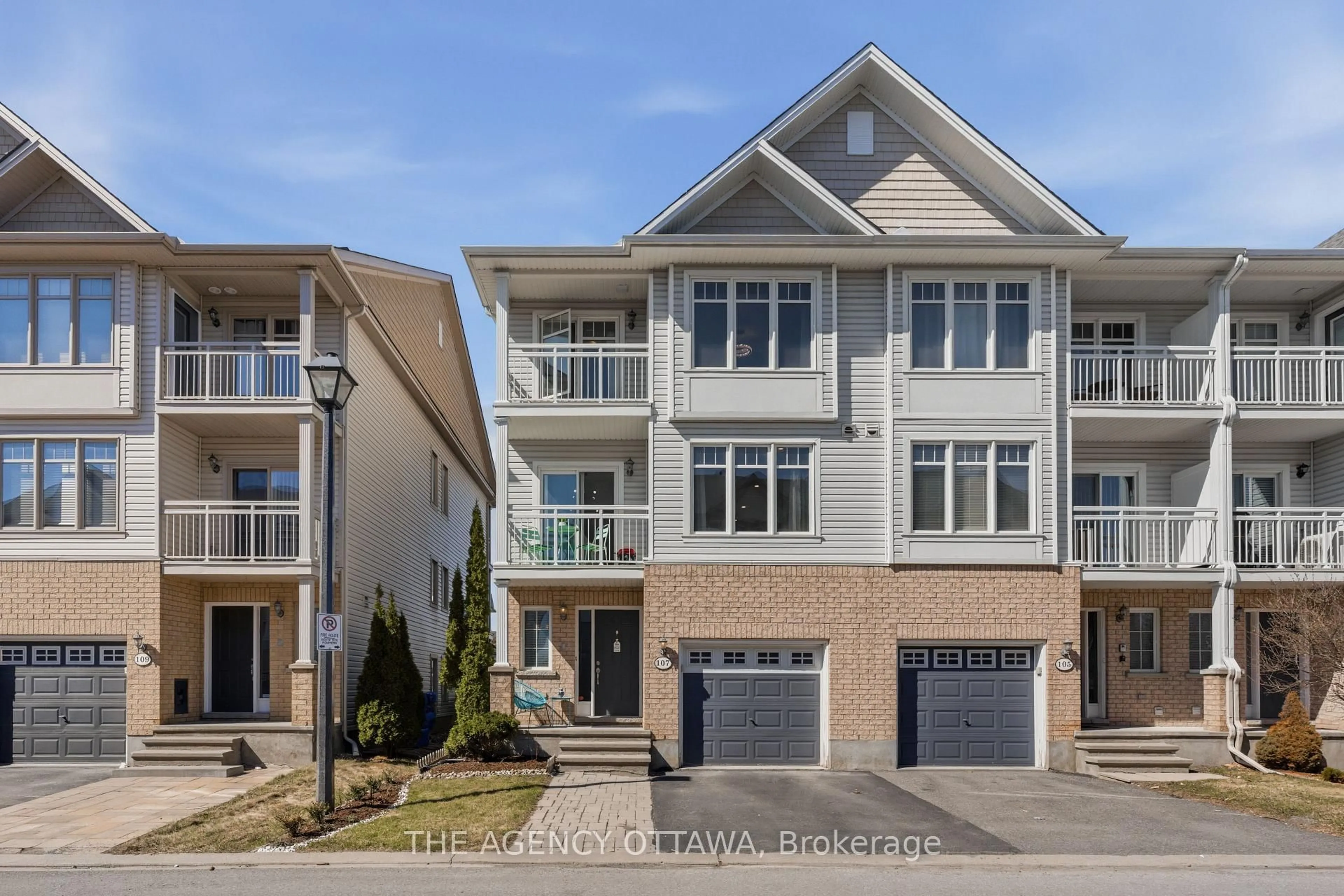 Unknown for 107 Caithness Private, Orleans Ontario K1W 0G4