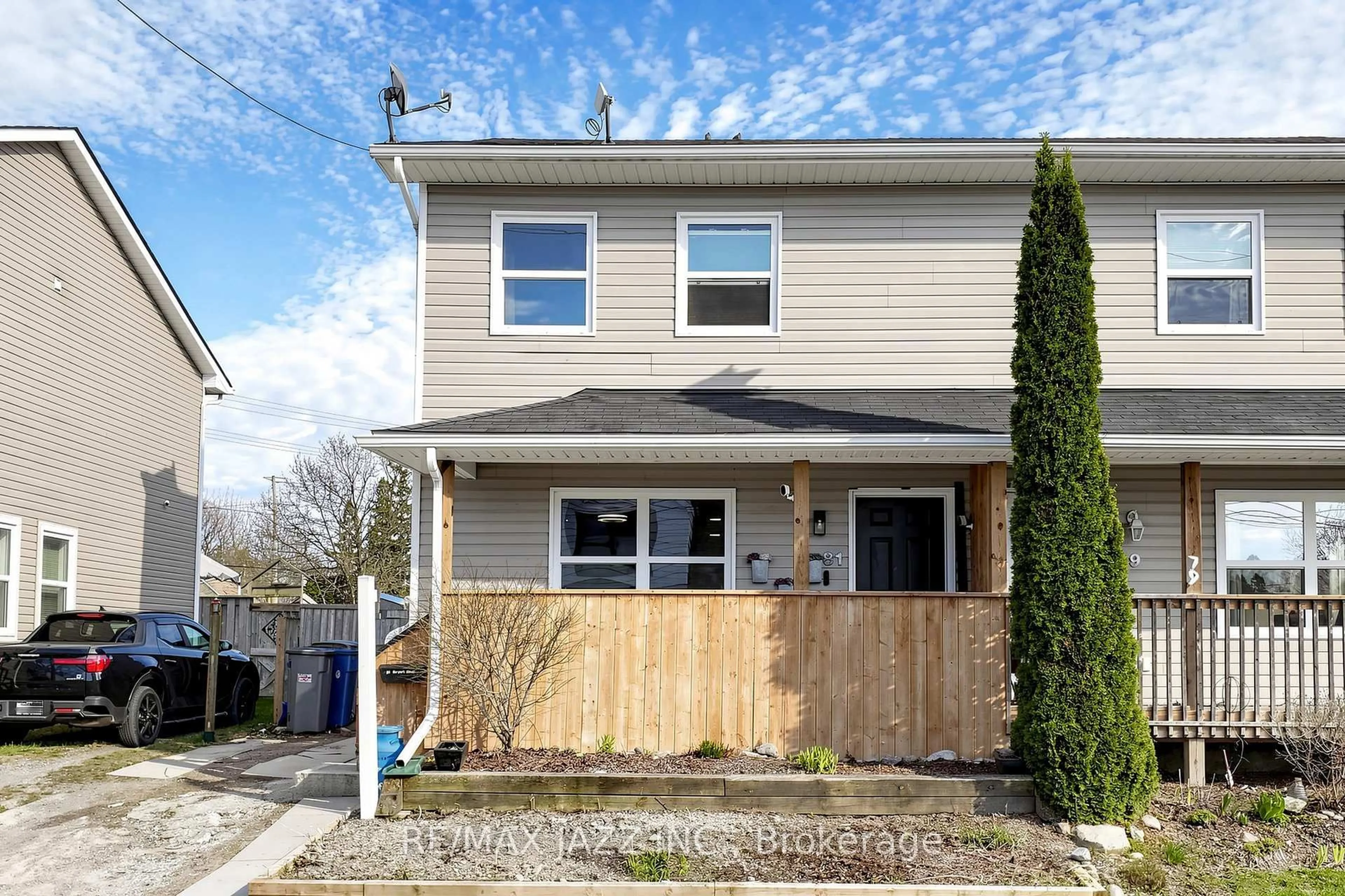 Home with vinyl exterior material, street for 81 Harcourt St, Port Hope Ontario L1A 1M3