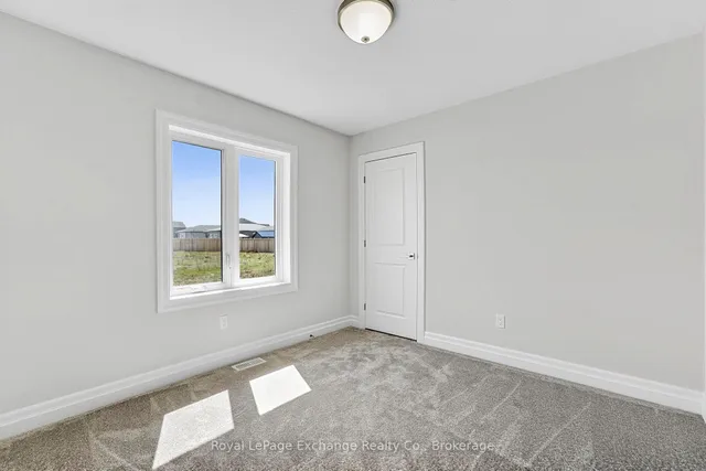 380 HAWTHORNE St, Saugeen Shores 4
