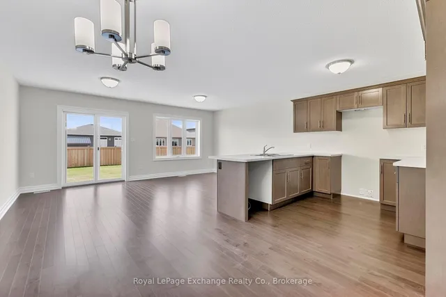 380 HAWTHORNE St, Saugeen Shores 2