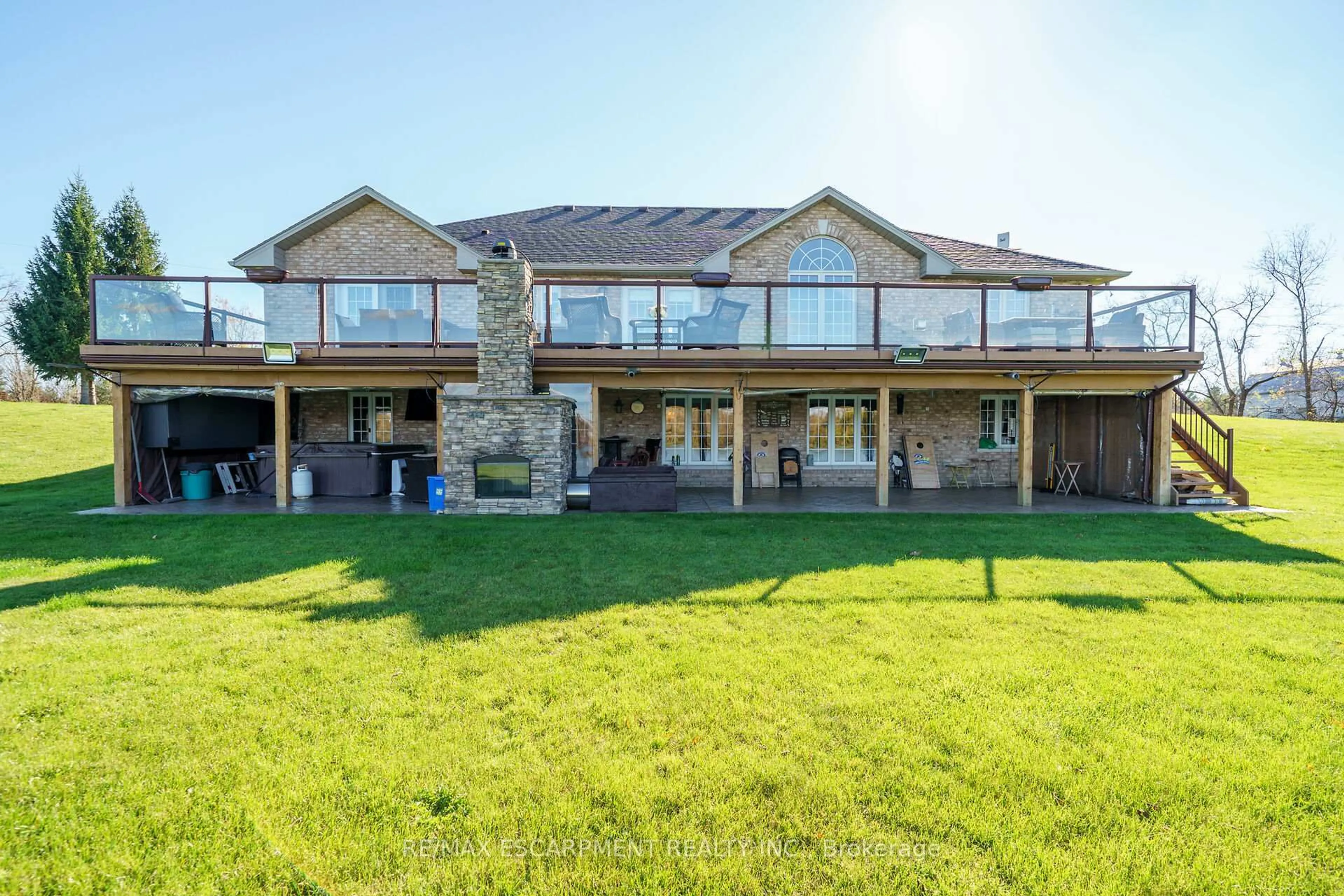A pic from outside/outdoor area/front of a property/back of a property/a pic from drone, water/lake/river/ocean view for 1140 River Rd, Haldimand Ontario N0A 1E0