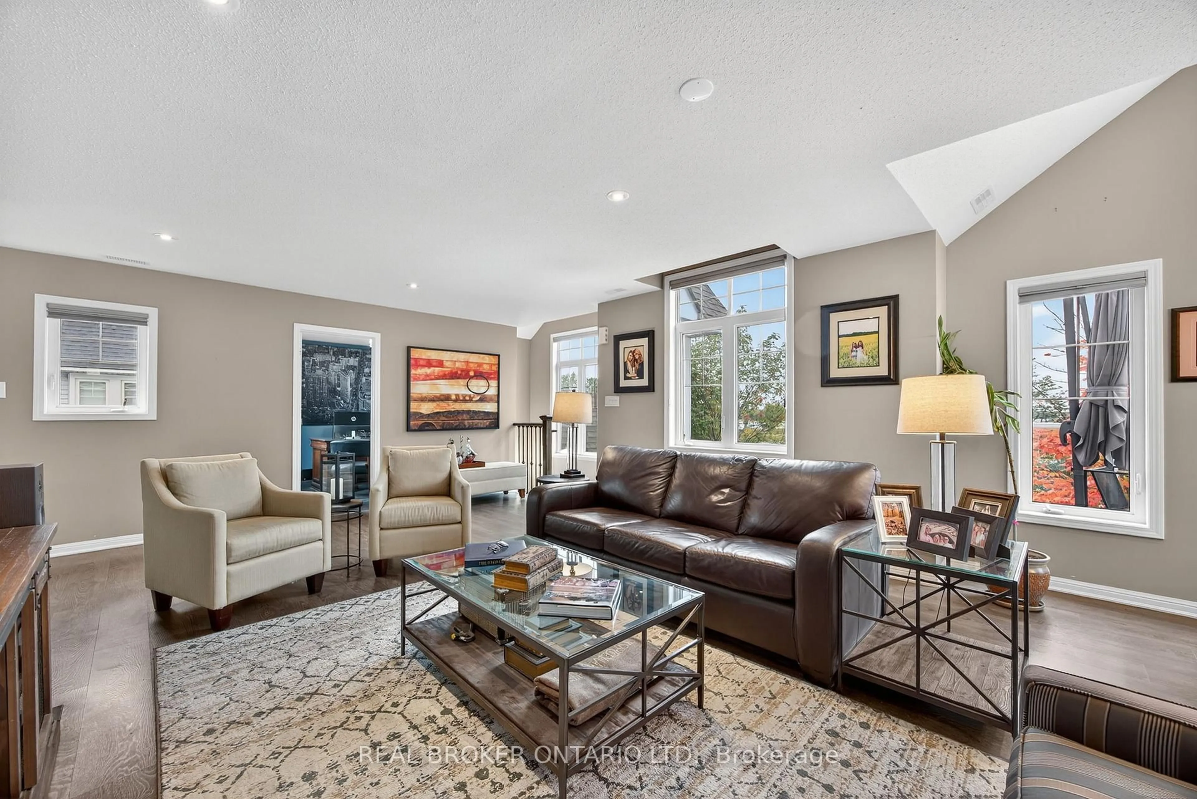 Living room with furniture, unknown for 17 Mulligan Lane, Georgian Bay Ontario L0K 1S0