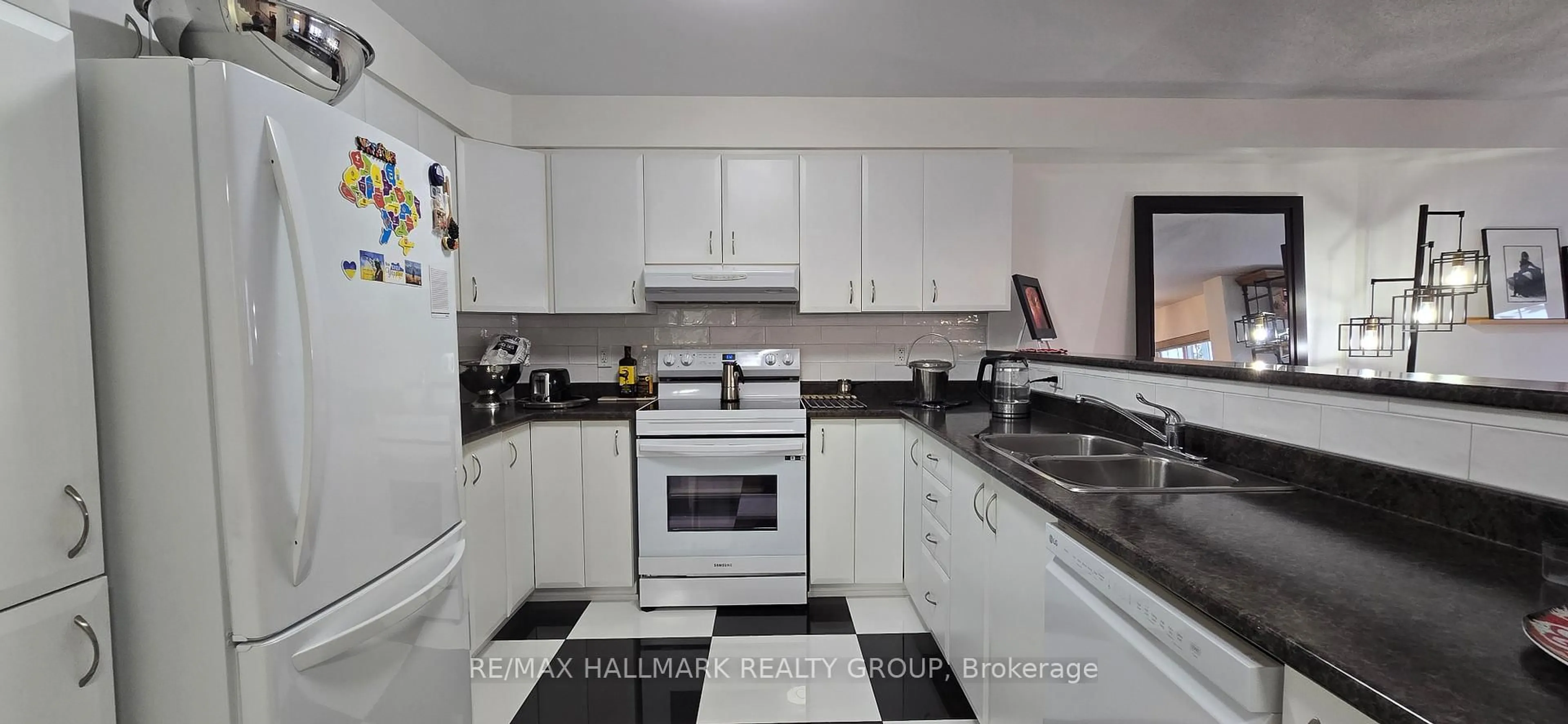 Standard kitchen, unknown for 158 Fordham Private, Ottawa Ontario K2C 4G5