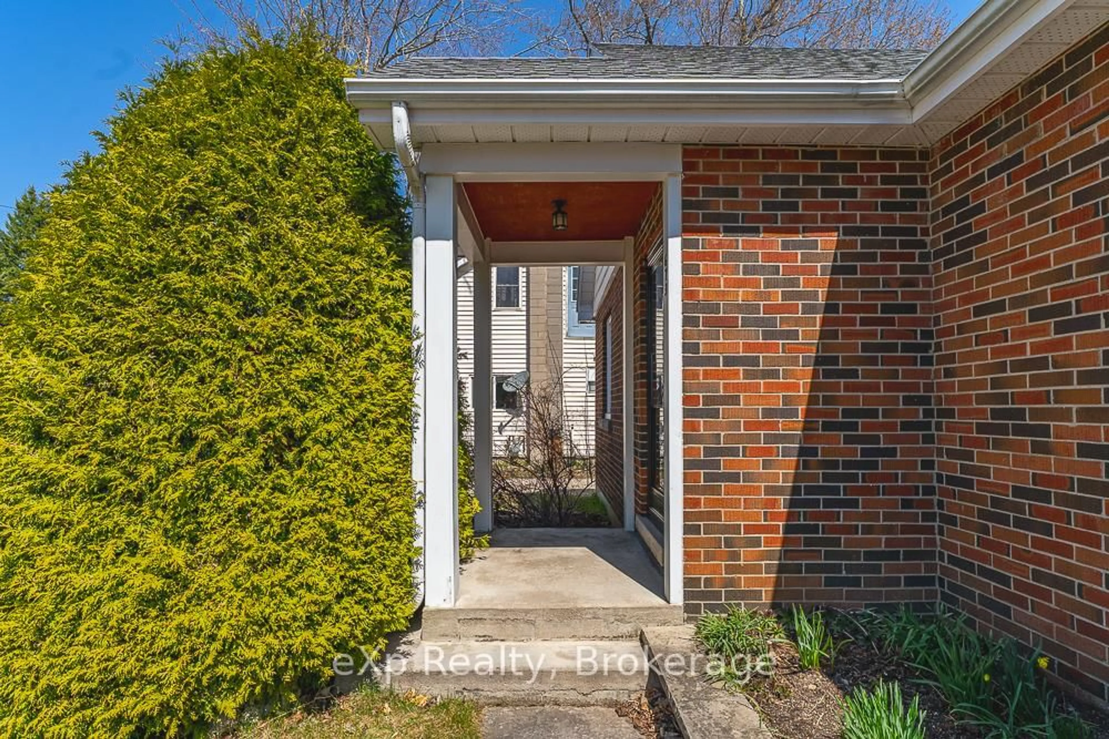 Home with brick exterior material, street for 673 Gould St, South Bruce Peninsula Ontario N0H 2T0